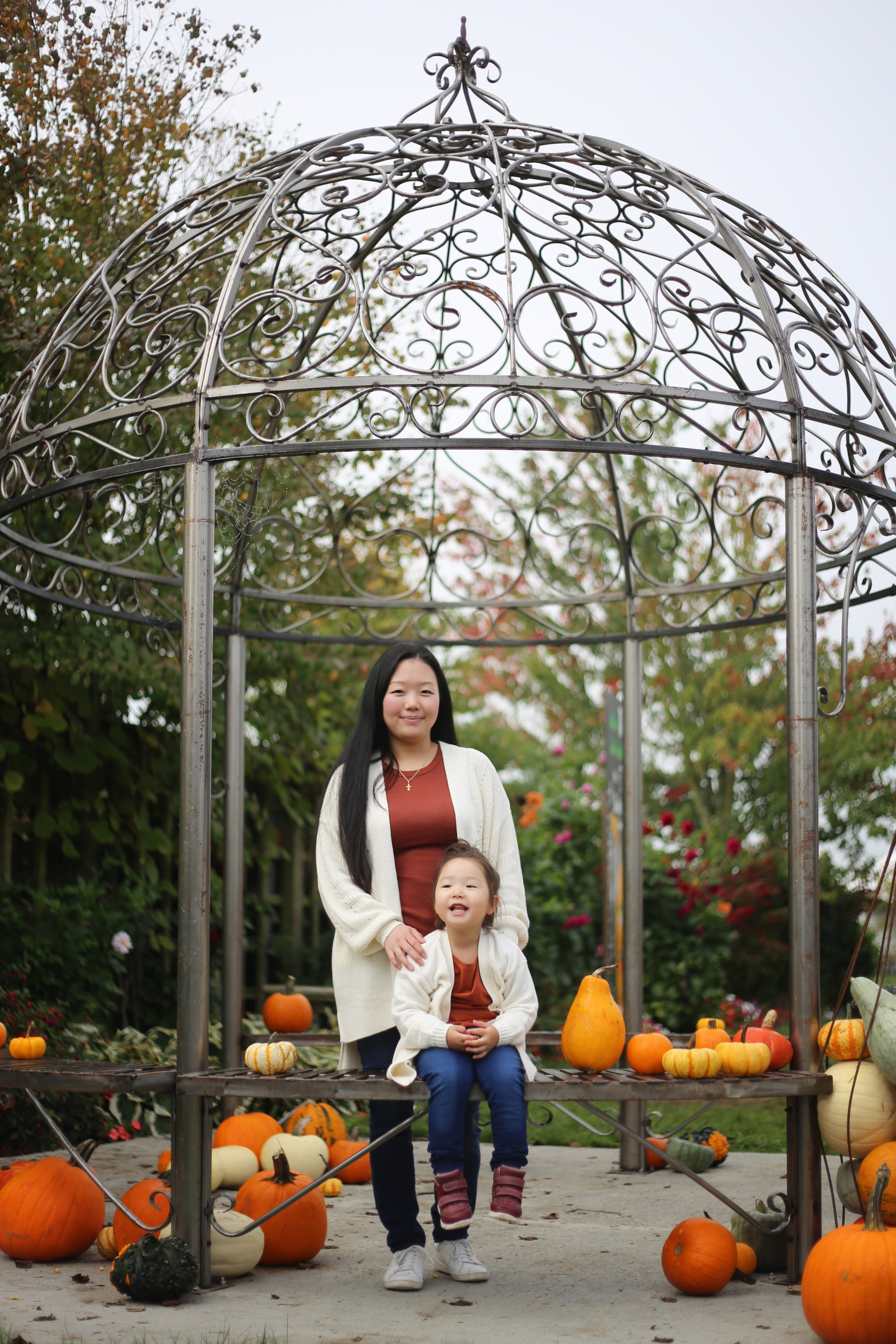 Fall. YuAnna studio. Family & Kids Photographer in Seattle area, located in