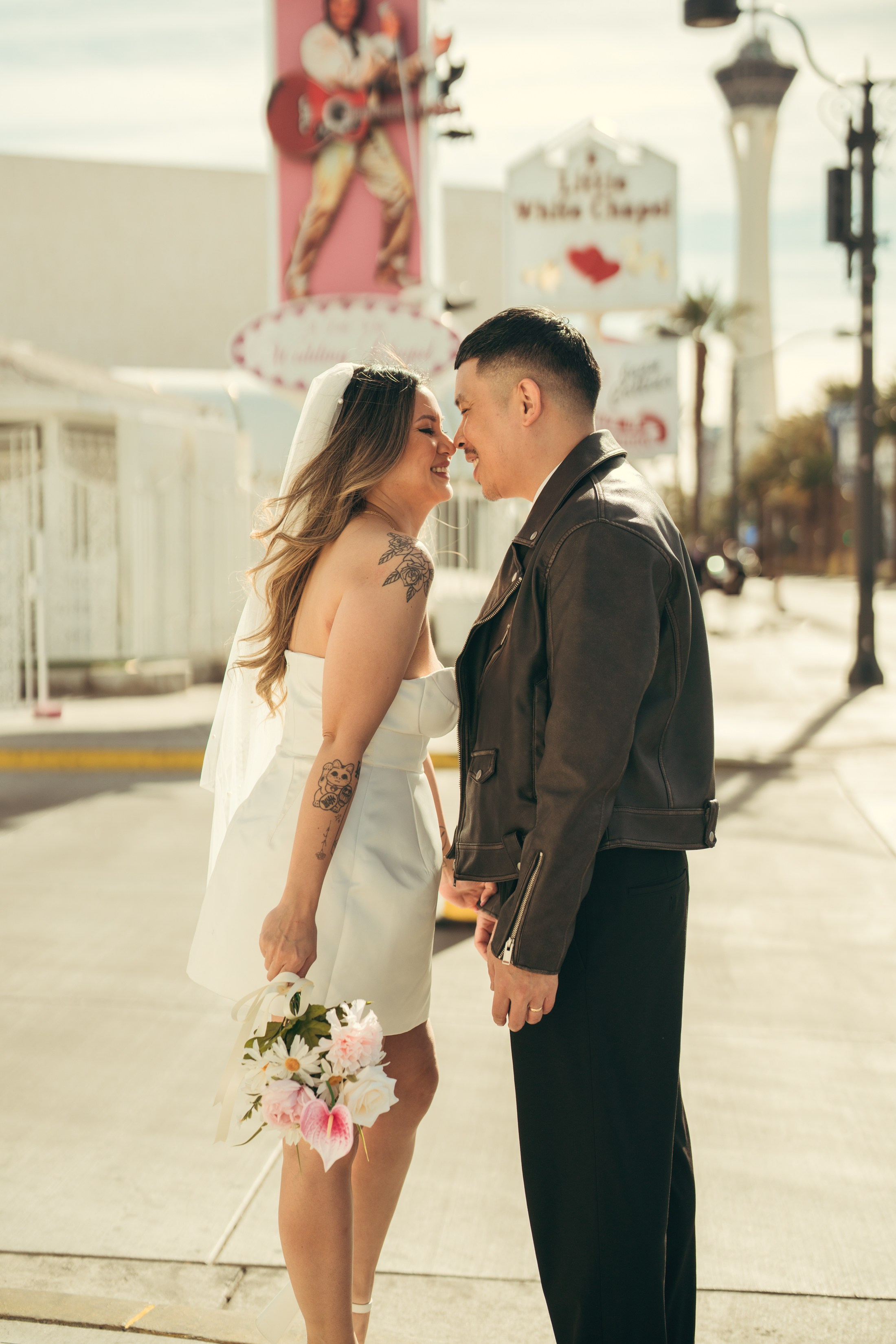 Louise&Harold. Wedding & elopement photographer Viktoriya Kravtsov. Las Vegas