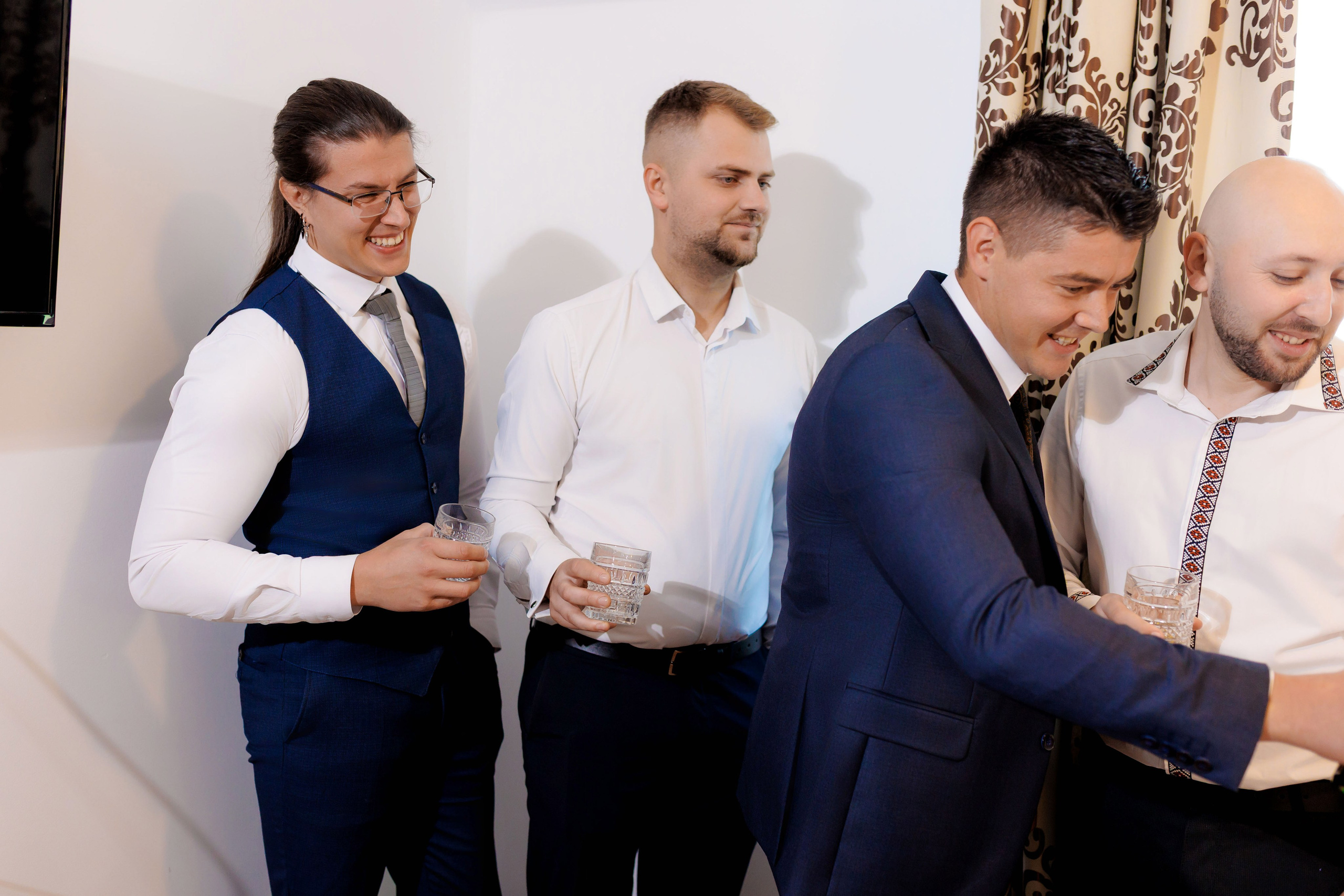 Loredana & Emilian – Ziua Nunții | Videografie - fotografie Botez Suceava, Iași, Botoșani. Servicii foto-video profesionale, pentru momente de neuitat
