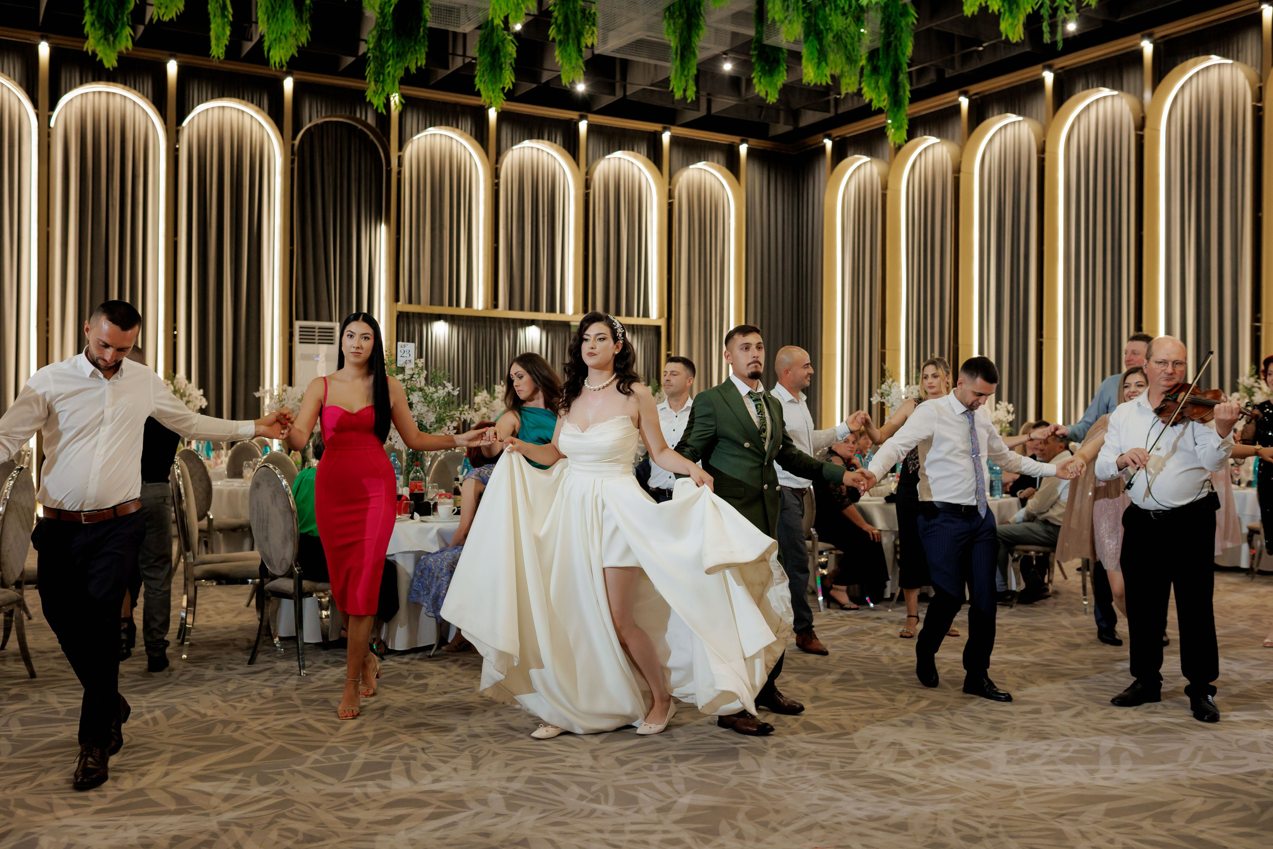 Nunta Nicoleta & Răzvan | Fotografie & Videografie Profesională. Servicii foto-video profesionale, pentru momente de neuitat