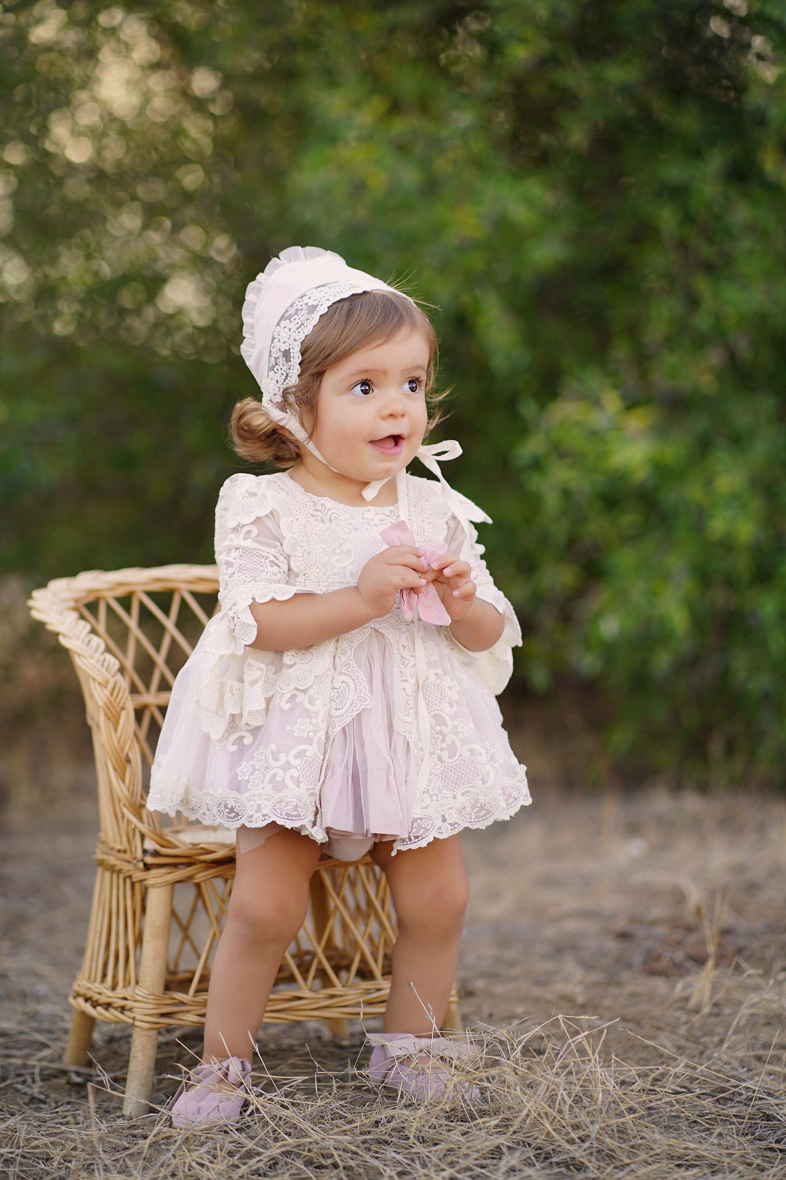 Lola bautizo para album. Fotógrafo de bodas y familias en España, Málaga, Marbella