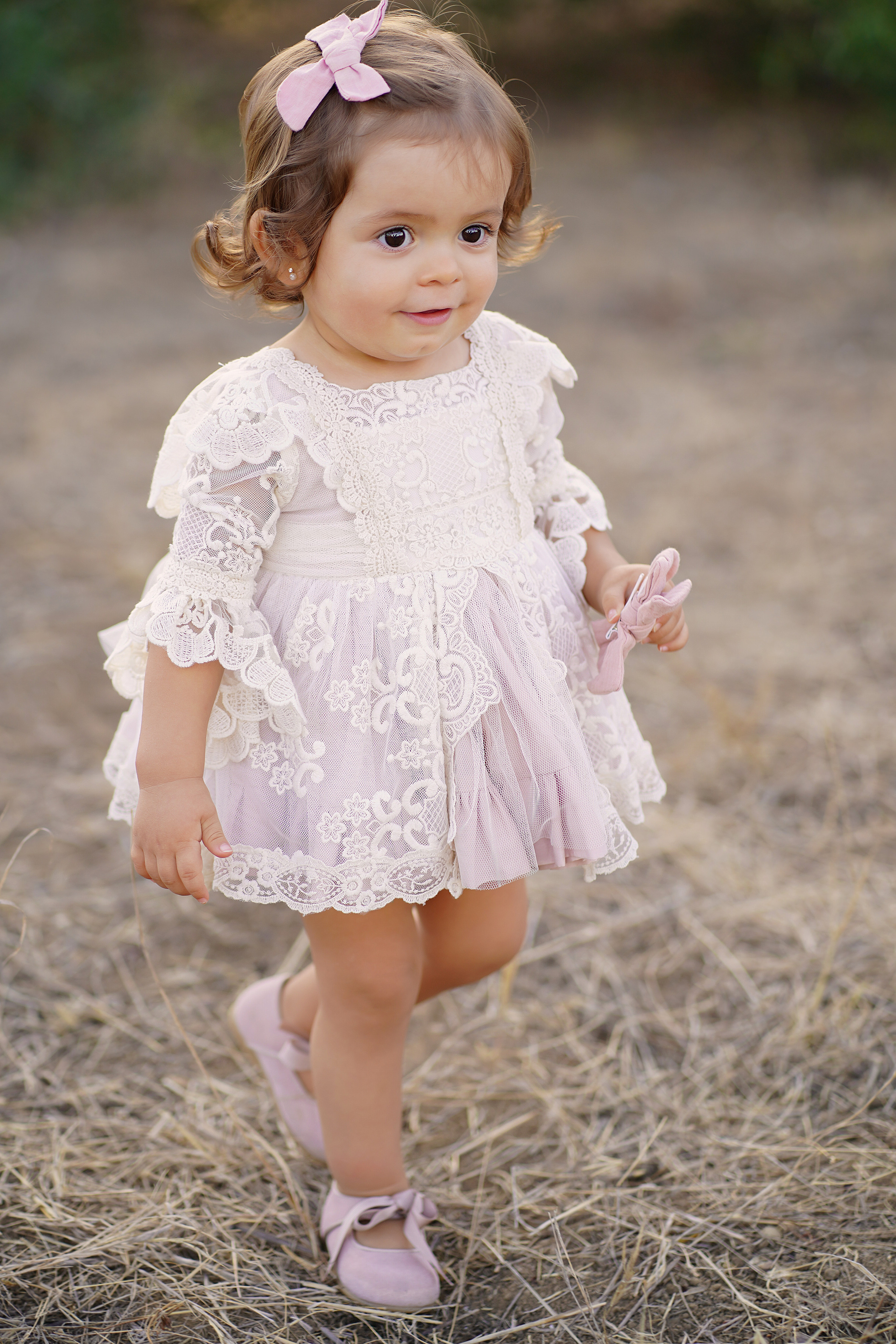Lola bautizo para album. Fotógrafo de bodas y familias en España, Málaga, Marbella