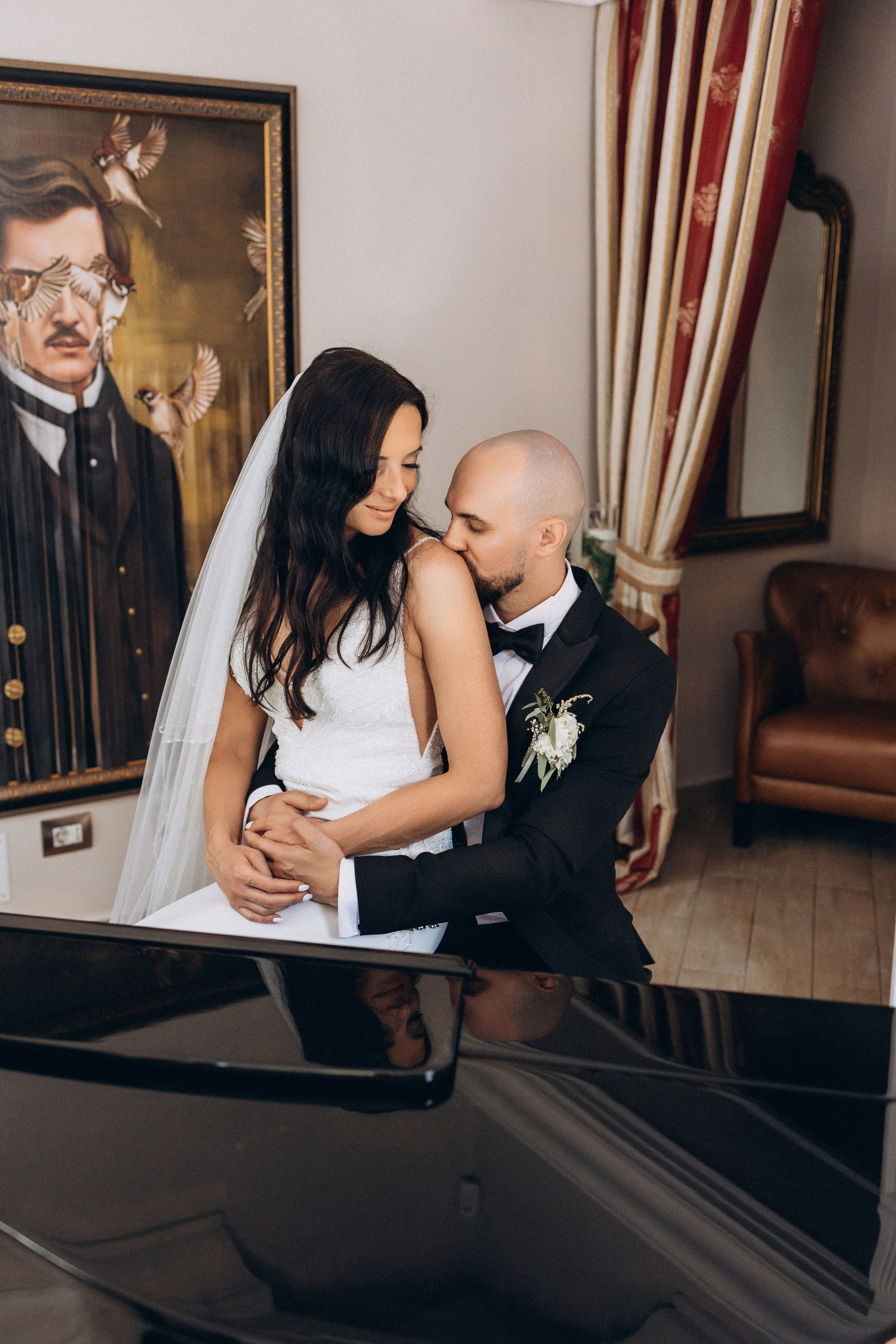 Claudia & Octavian. Wedding Photographer, based in Iasi, Romania, but will travel all over the globe to make sure you look amazing in all your wedding photos