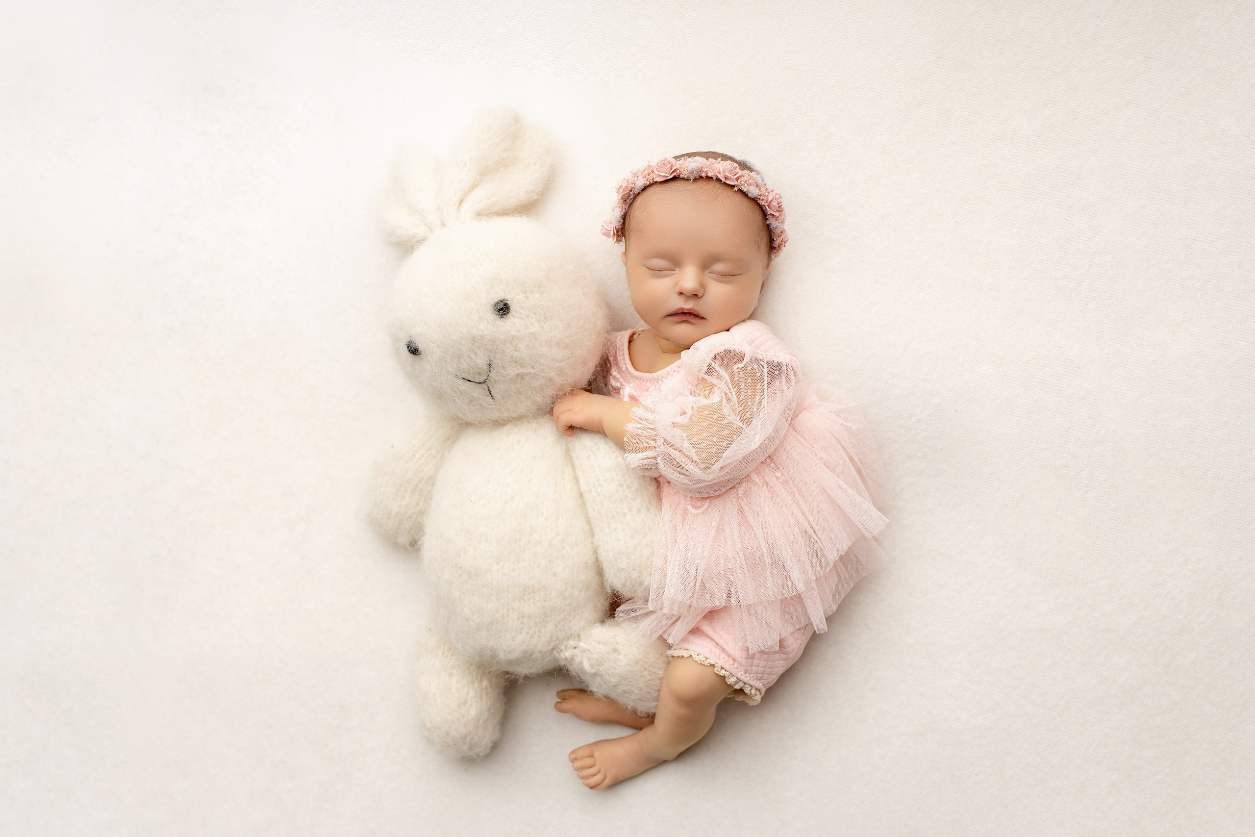 Esu Aleksandra naujagimių ir kudikių fotografė iš Vilniaus