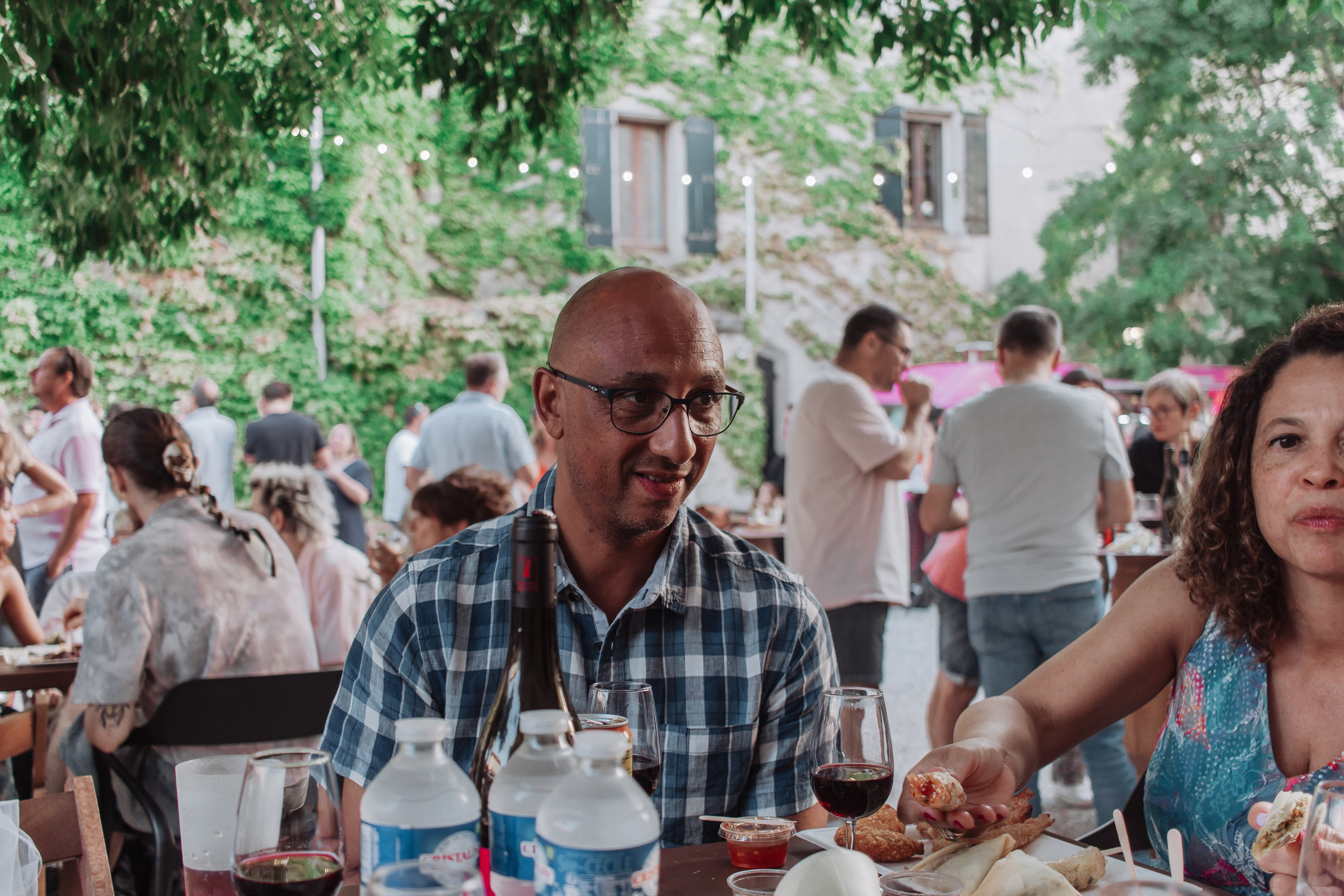 Reportage de fête au Château Prat de Cest. Professional Photographer in France | Poitiers, Tours & Châtellerault | Portrait, Family, Corporate & Wedding Photography