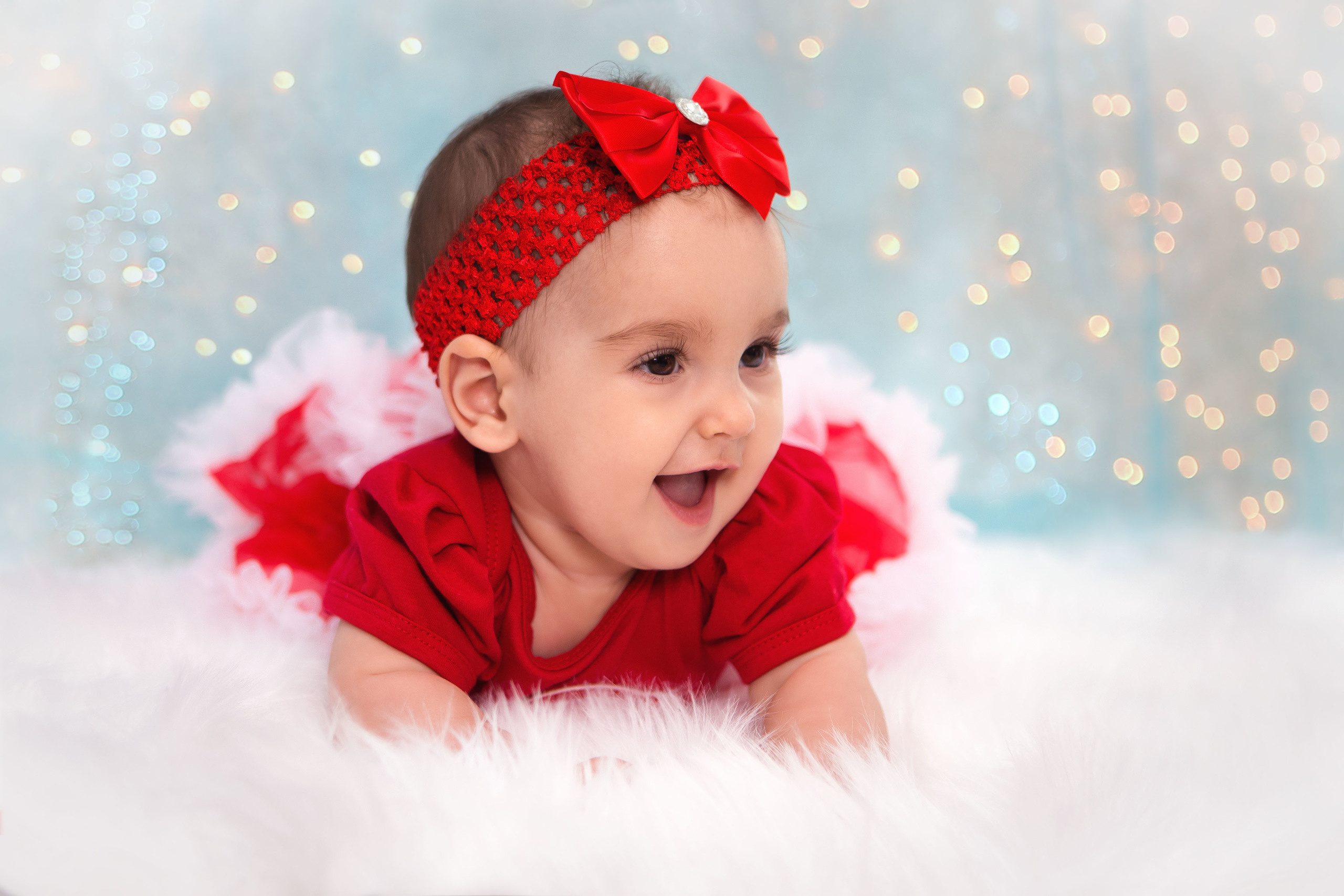 Newborn. YuAnna studio. Family & Kids Photographer in Seattle area, located in