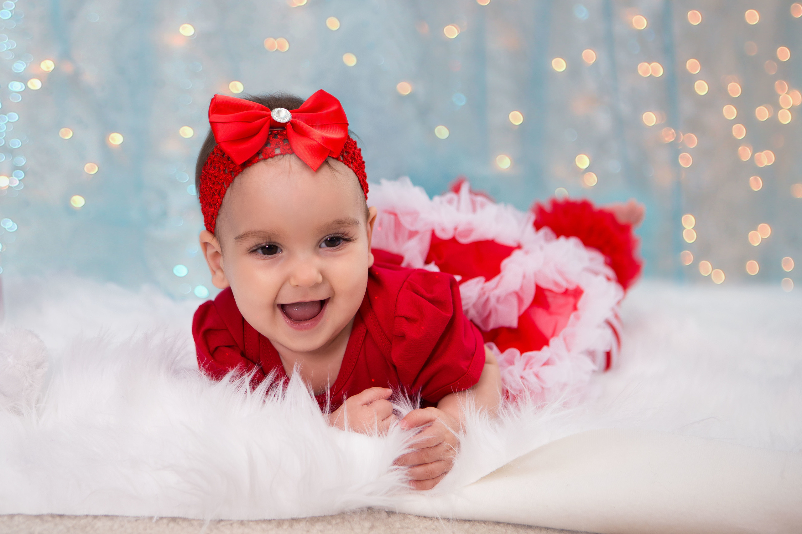 Newborn. YuAnna studio. Family & Kids Photographer in Seattle area, located in