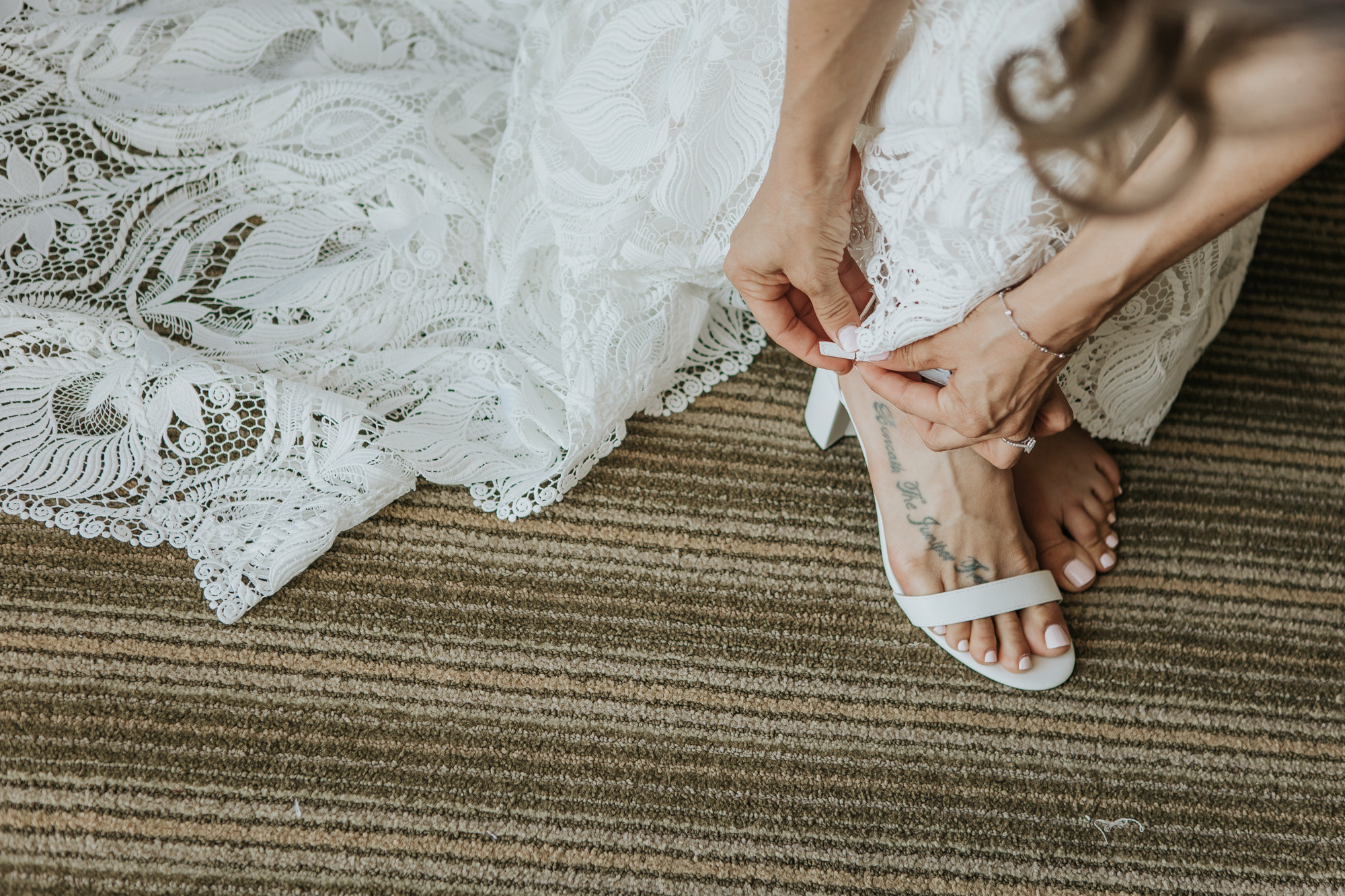 Wedding in Pelican hotel Miami. My name is Kate and I am family and wedding photographer