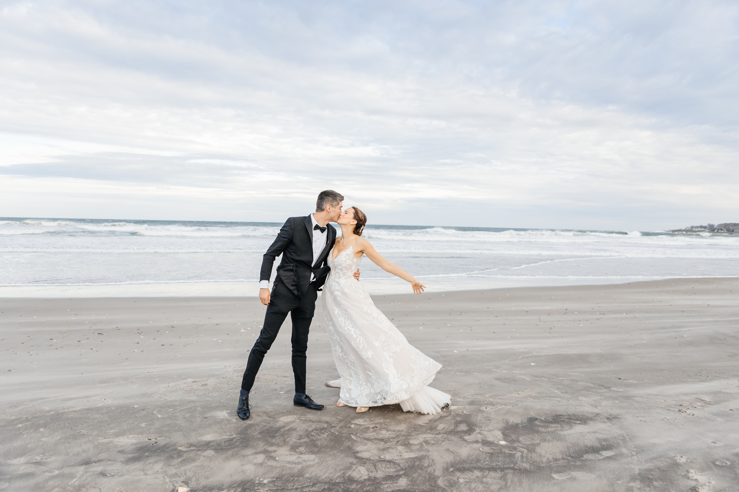 Wedding in Boston. My name is Kate and I am family and wedding photographer