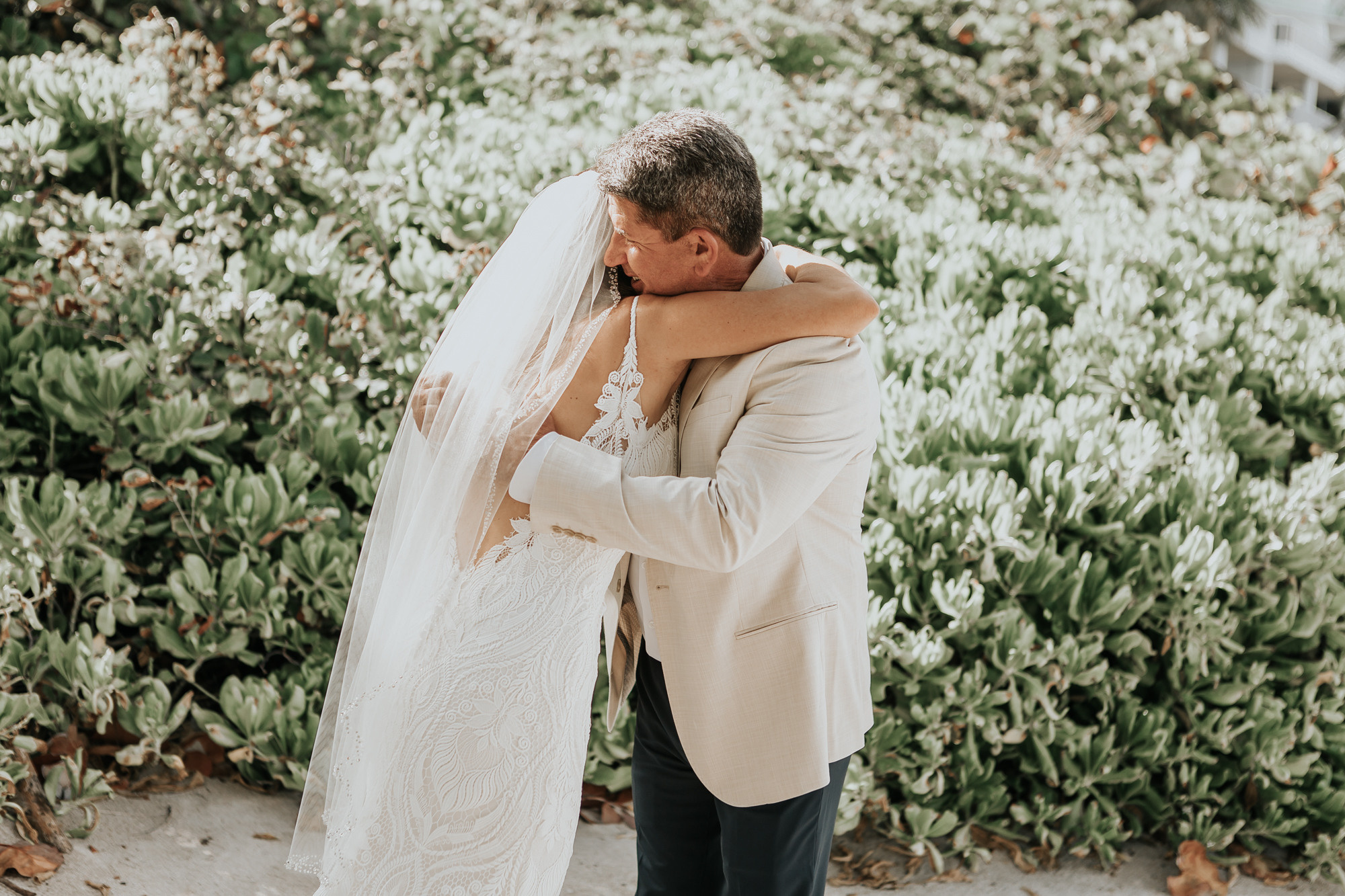 Wedding in Pelican hotel Miami. My name is Kate and I am family and wedding photographer