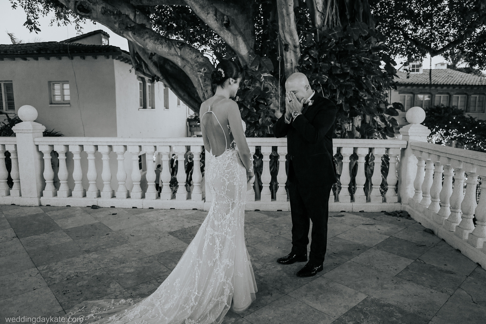 Gorgeous wedding in Addison. My name is Kate and I am family and wedding photographer