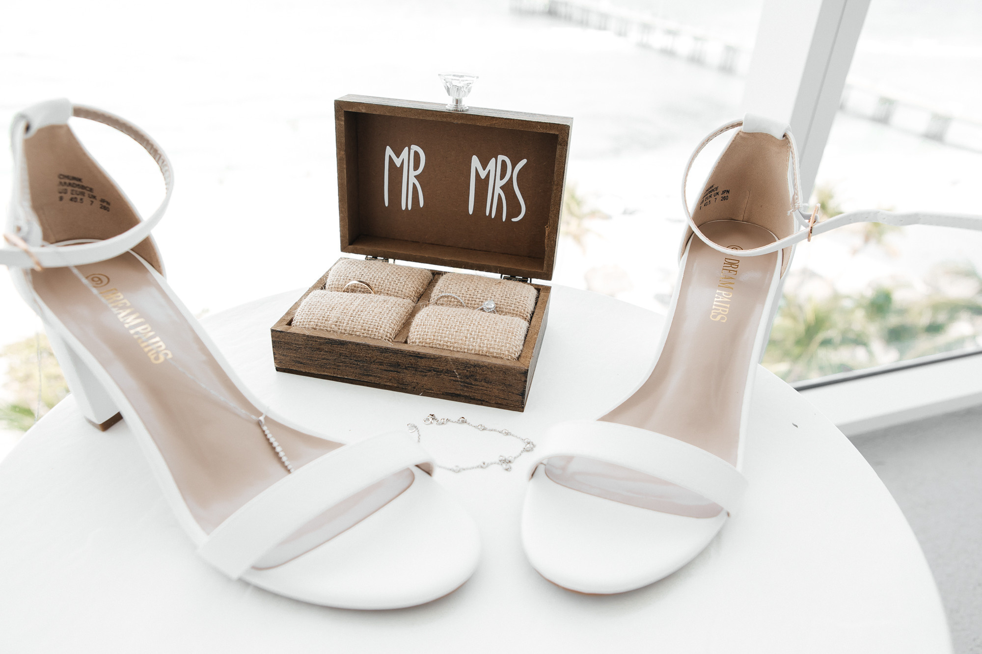 Wedding in Pelican hotel Miami. My name is Kate and I am family and wedding photographer