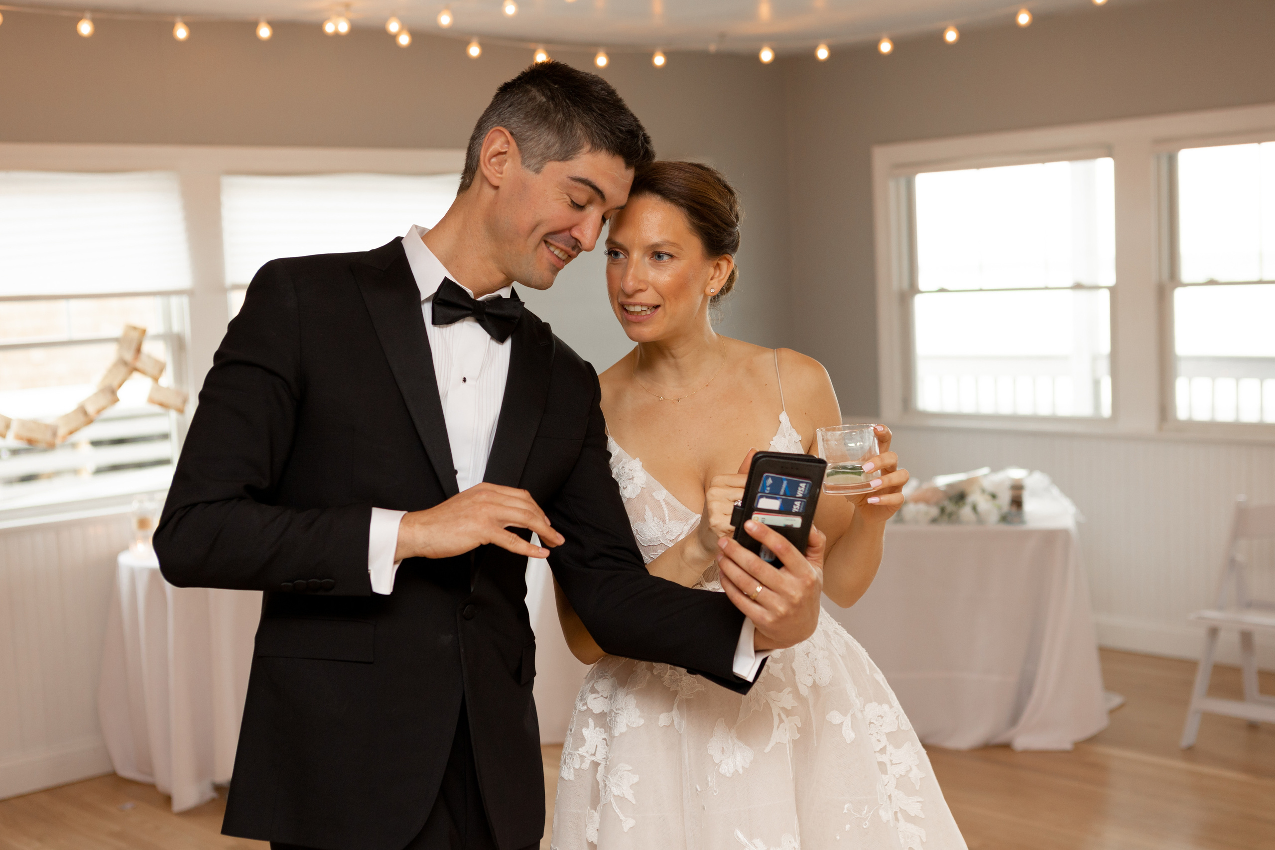 Wedding in Boston. My name is Kate and I am family and wedding photographer