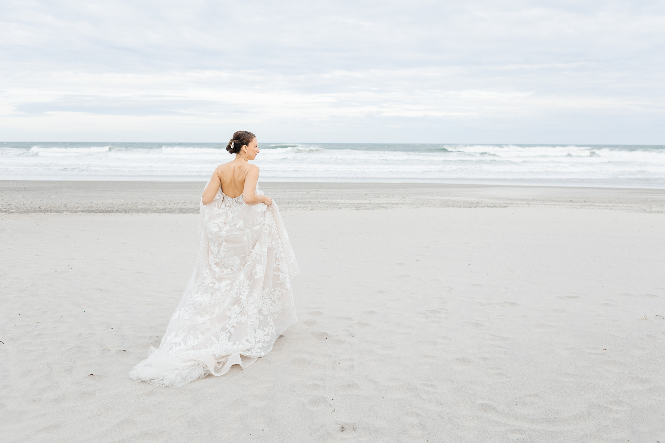 Wedding in Boston. My name is Kate and I am family and wedding photographer