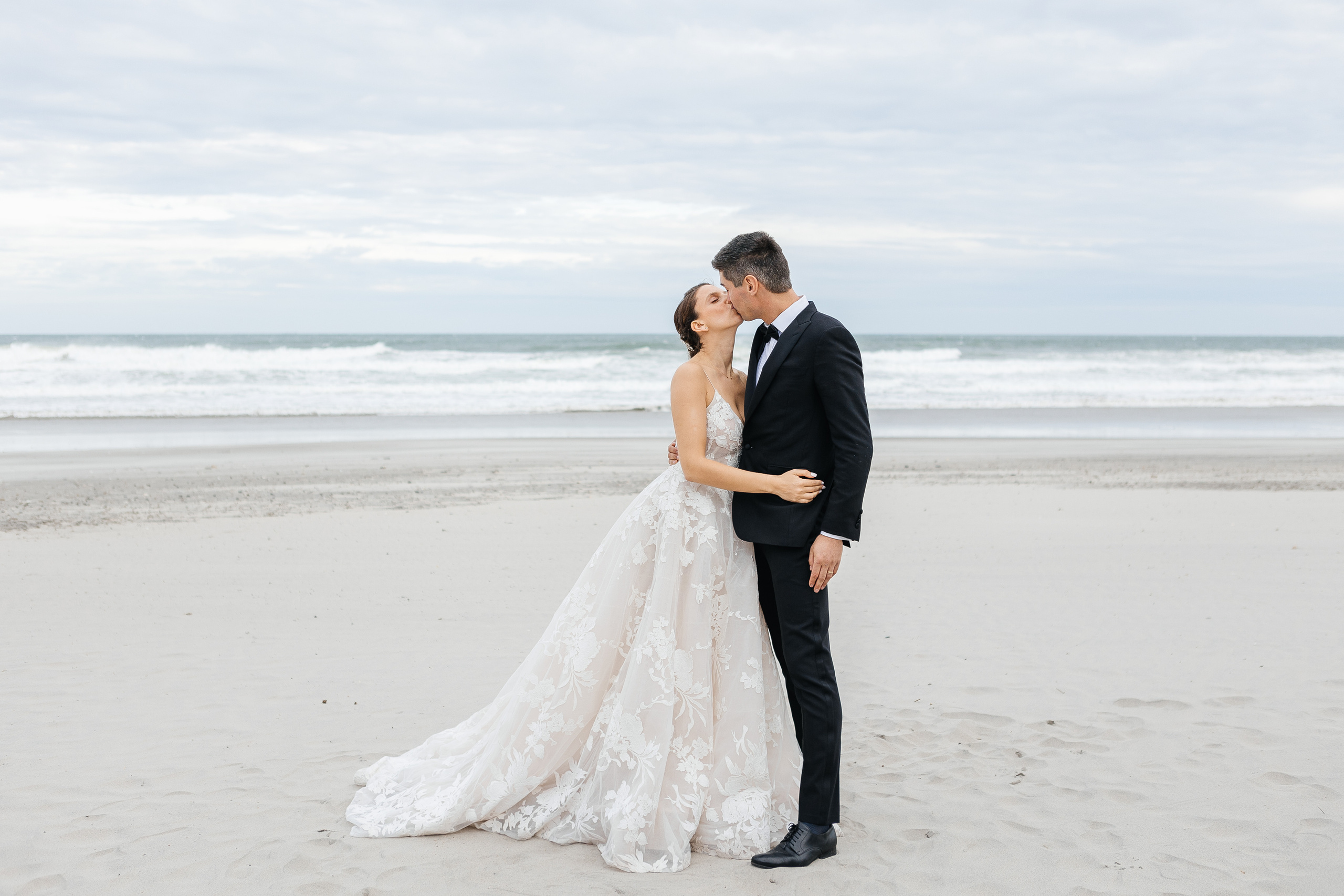 Wedding in Boston. My name is Kate and I am family and wedding photographer