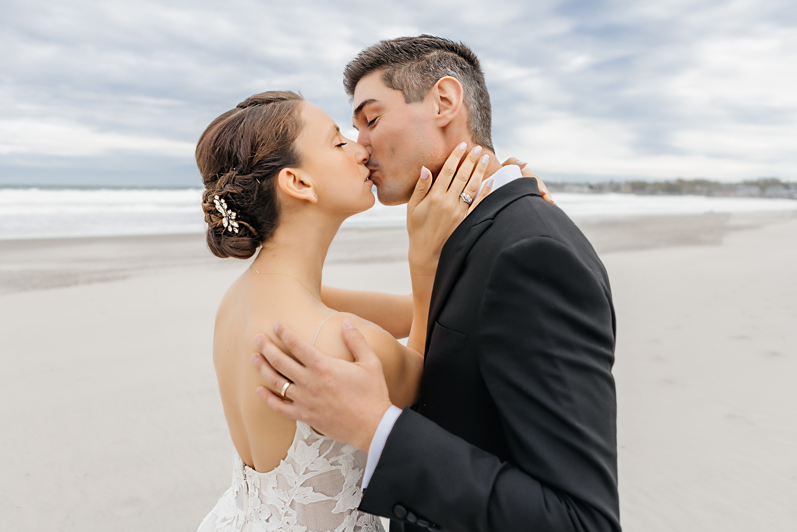 Wedding in Boston. My name is Kate and I am family and wedding photographer