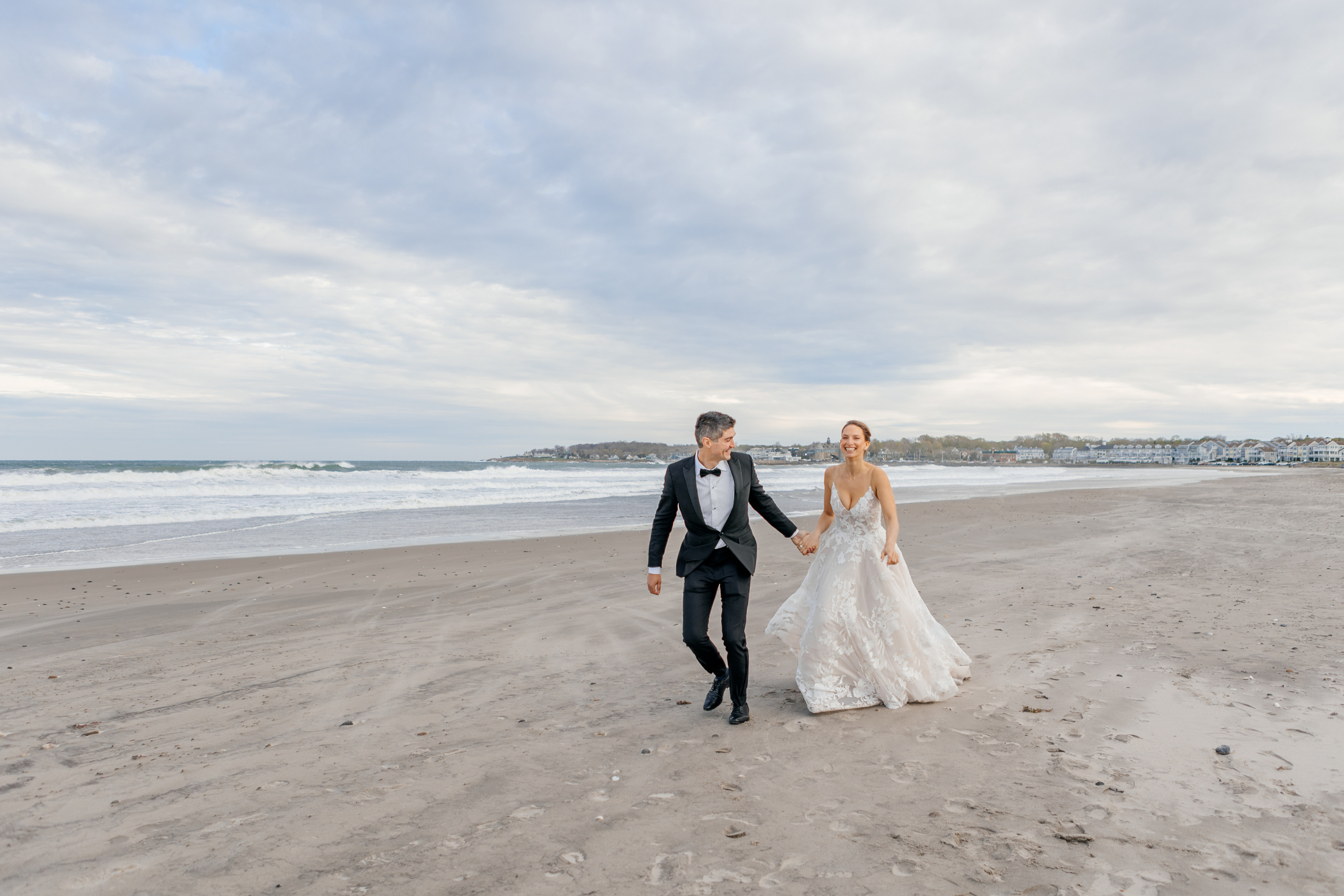 Wedding in Boston. My name is Kate and I am family and wedding photographer