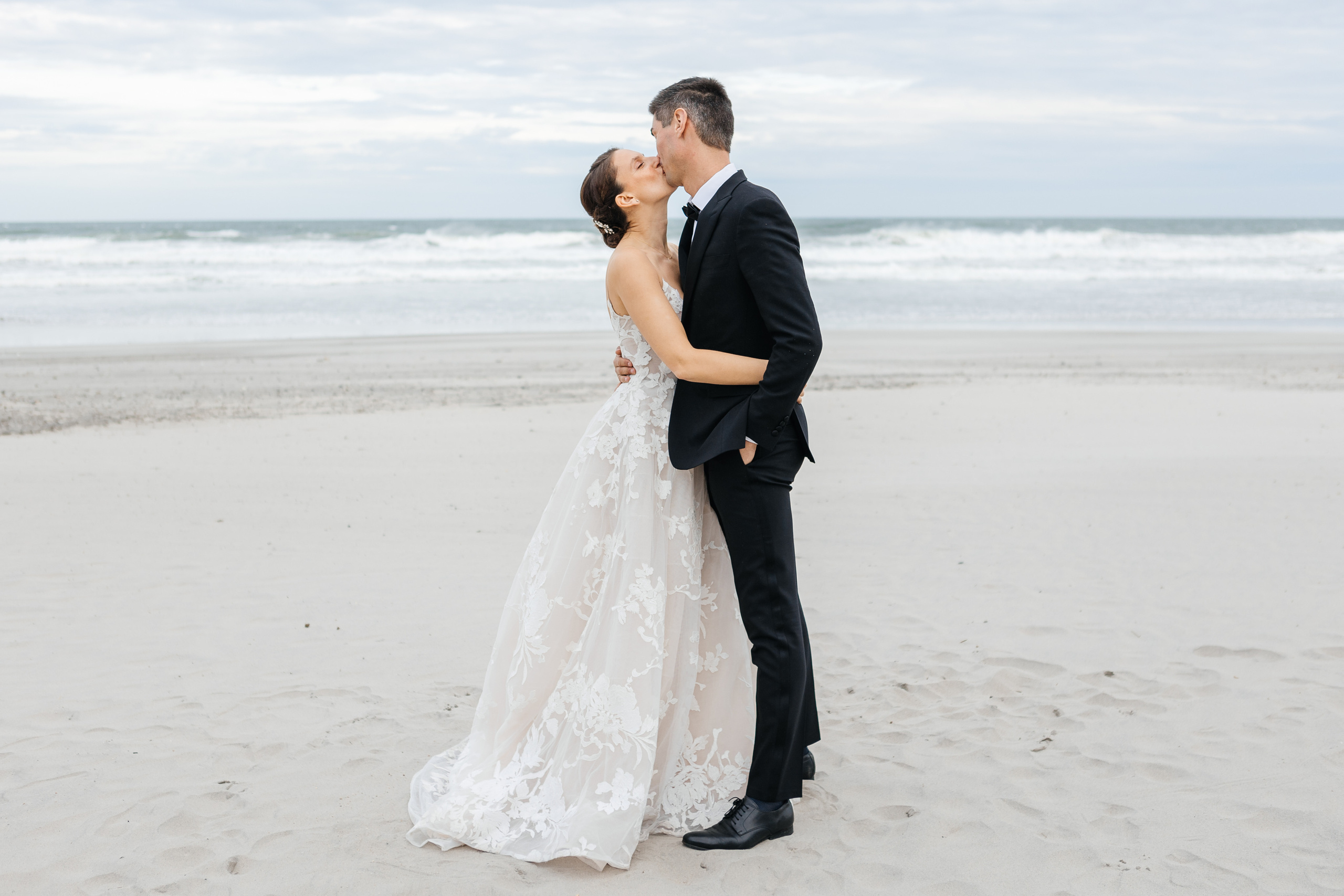 Wedding in Boston. My name is Kate and I am family and wedding photographer