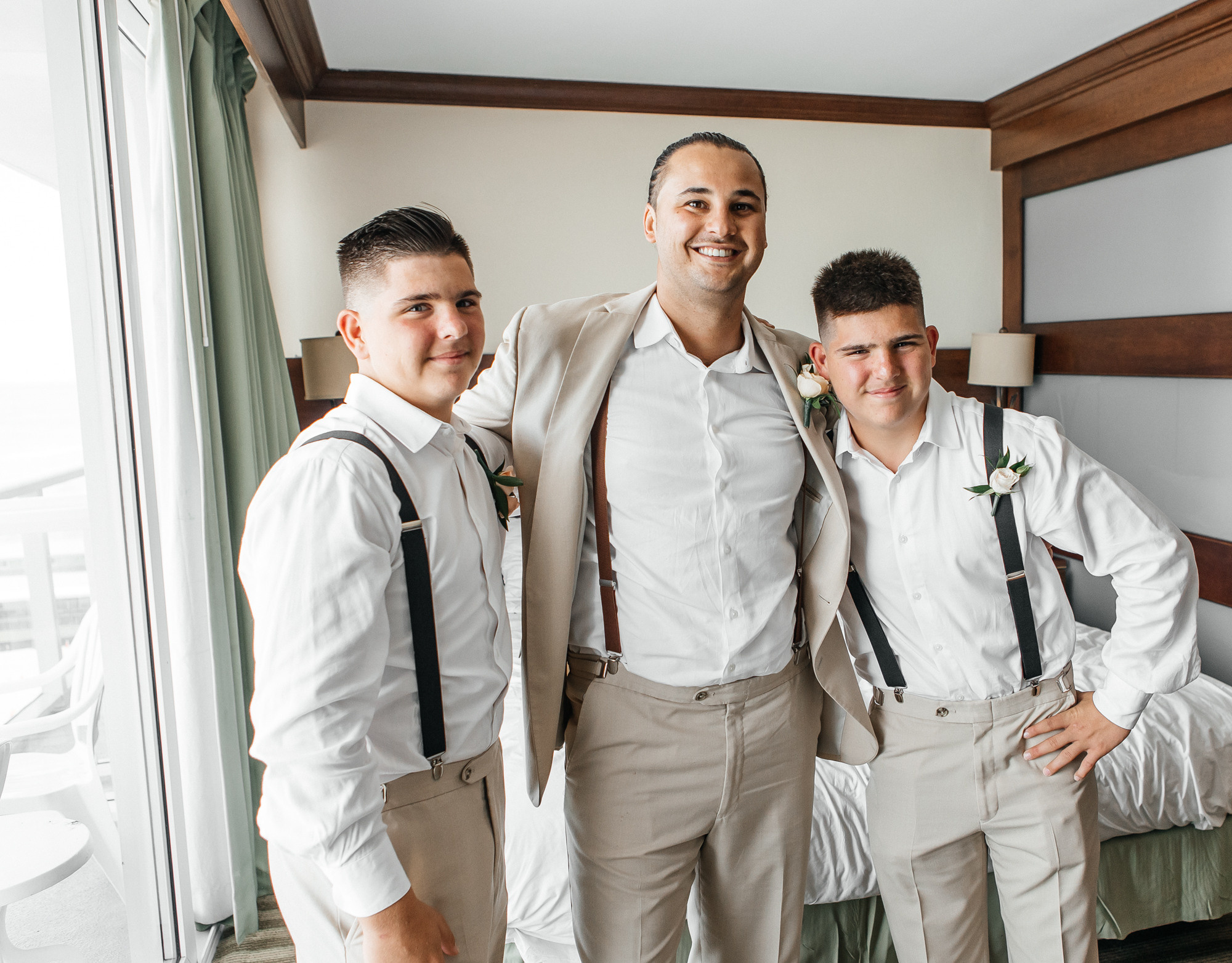 Wedding in Pelican hotel Miami. My name is Kate and I am family and wedding photographer