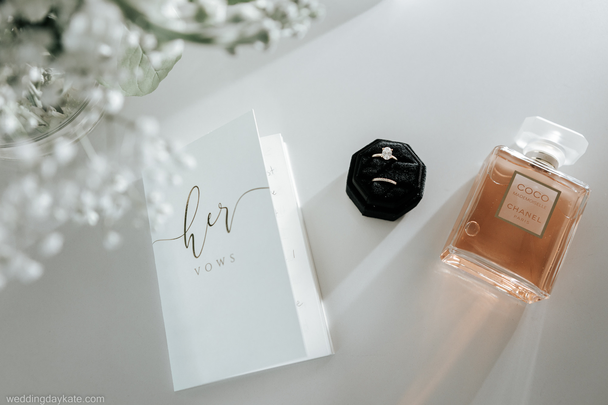 Gorgeous wedding in Addison. My name is Kate and I am family and wedding photographer