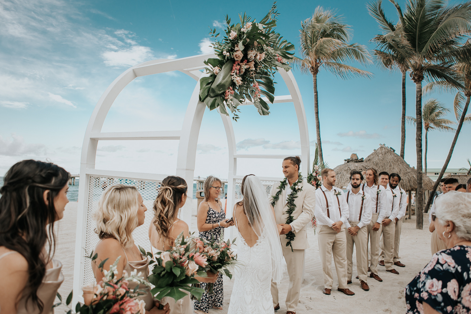 Wedding in Pelican hotel Miami. My name is Kate and I am family and wedding photographer