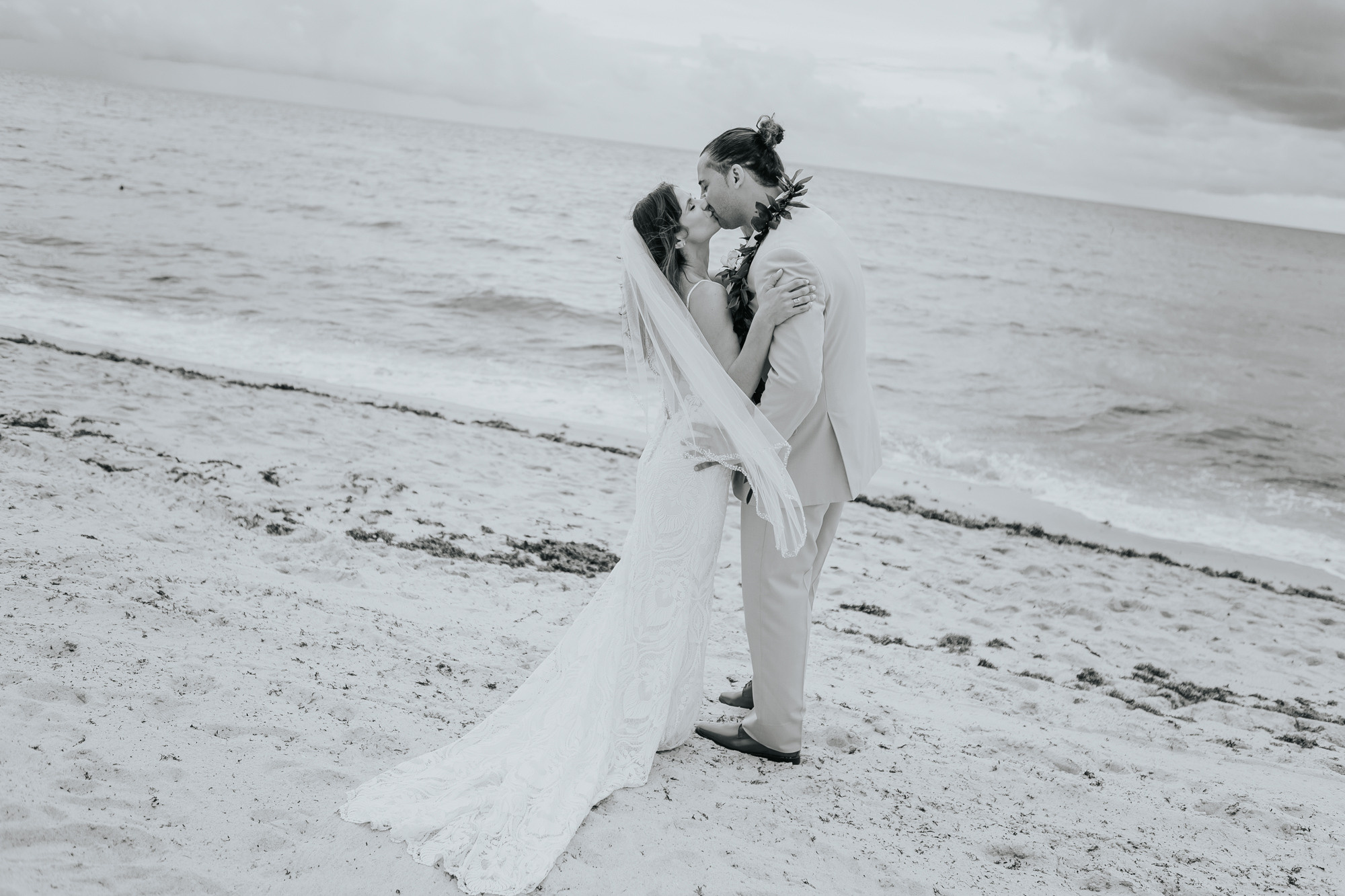 Wedding in Pelican hotel Miami. My name is Kate and I am family and wedding photographer