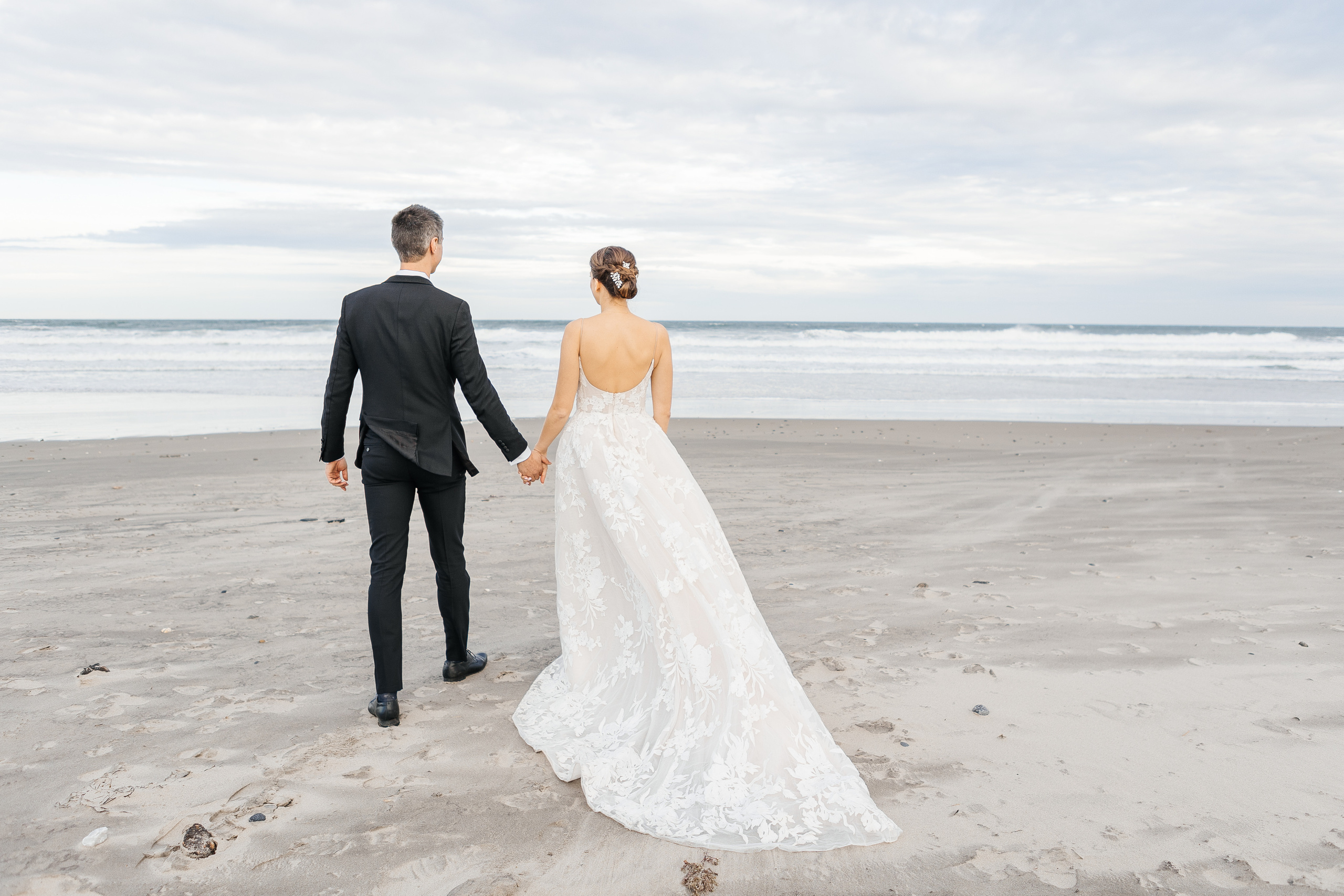 Wedding in Boston. My name is Kate and I am family and wedding photographer