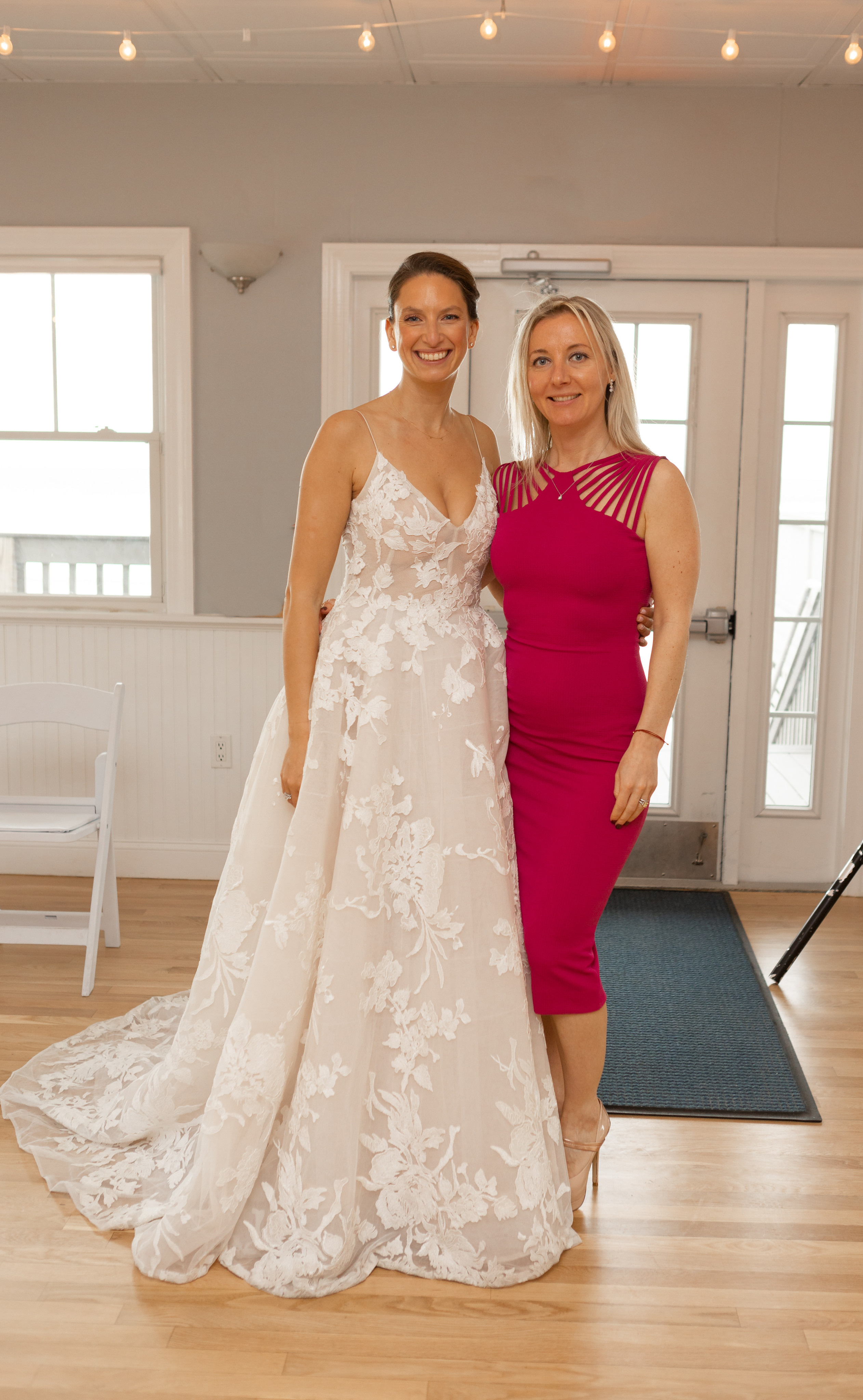 Wedding in Boston. My name is Kate and I am family and wedding photographer