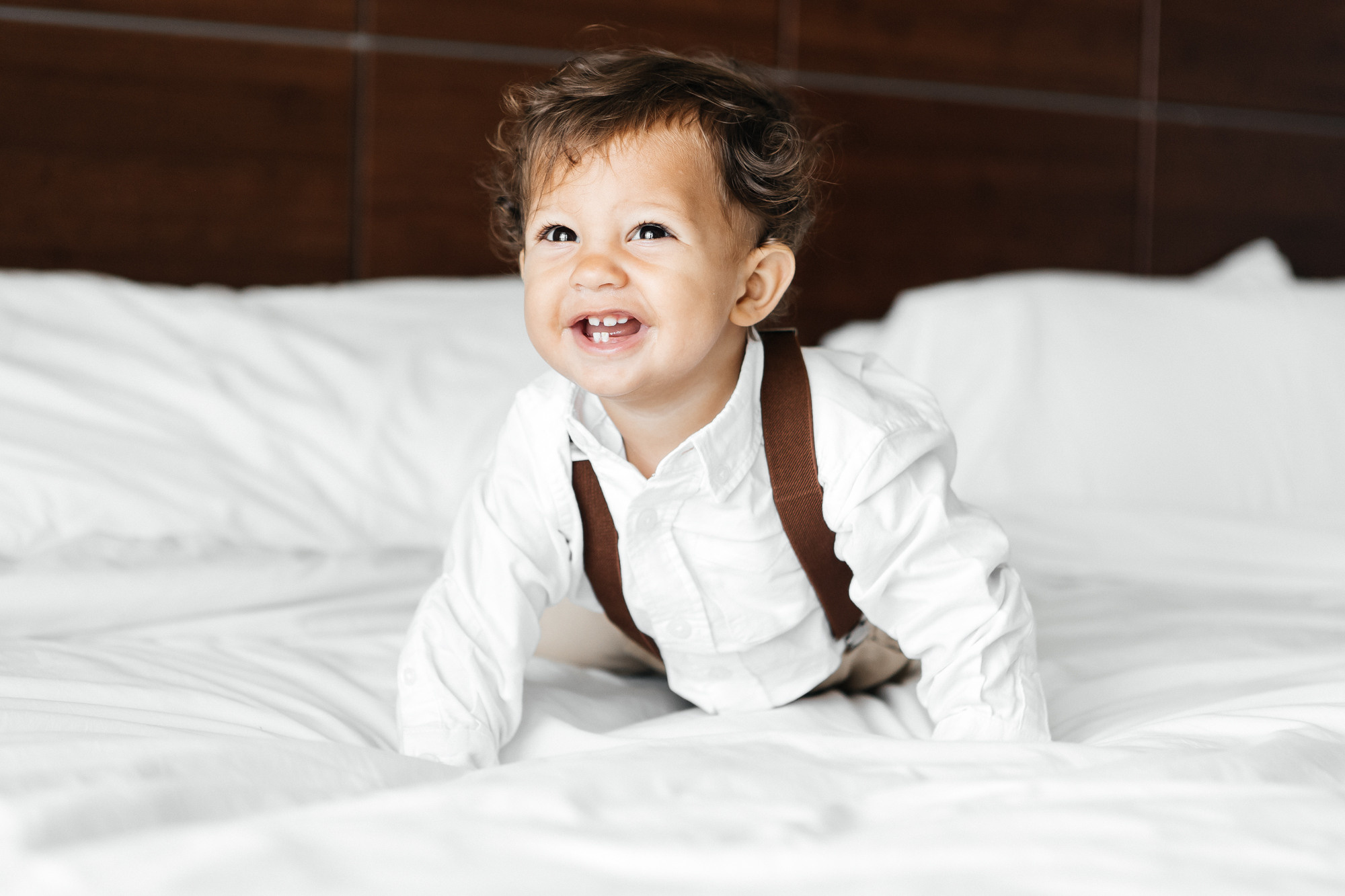 Wedding in Pelican hotel Miami. My name is Kate and I am family and wedding photographer