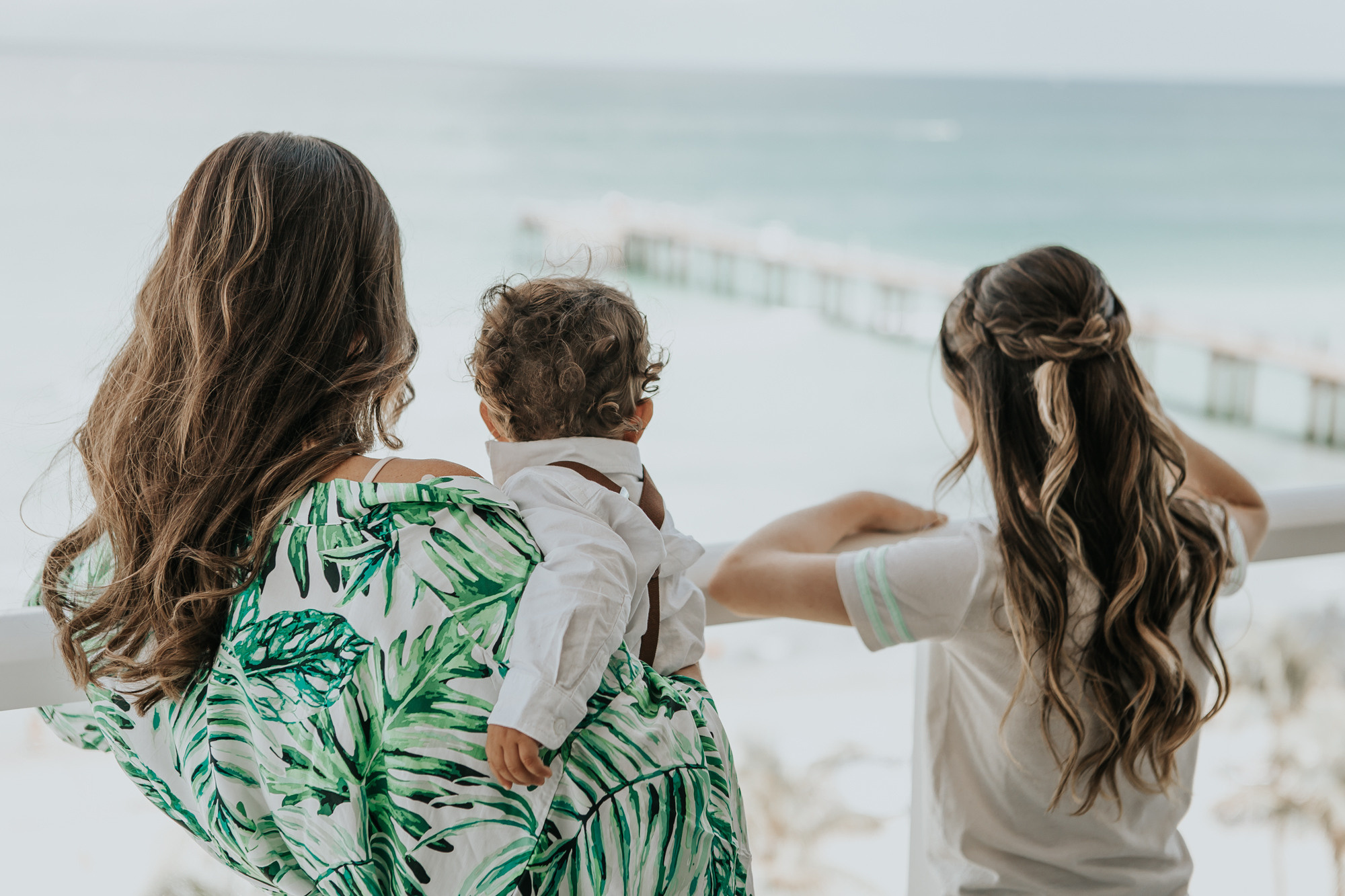 Wedding in Pelican hotel Miami. My name is Kate and I am family and wedding photographer