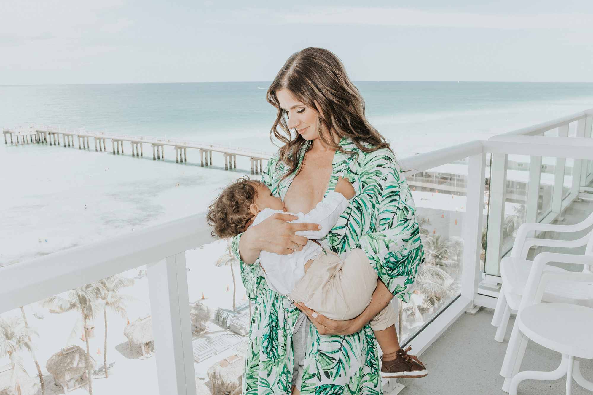 Wedding in Pelican hotel Miami. My name is Kate and I am family and wedding photographer