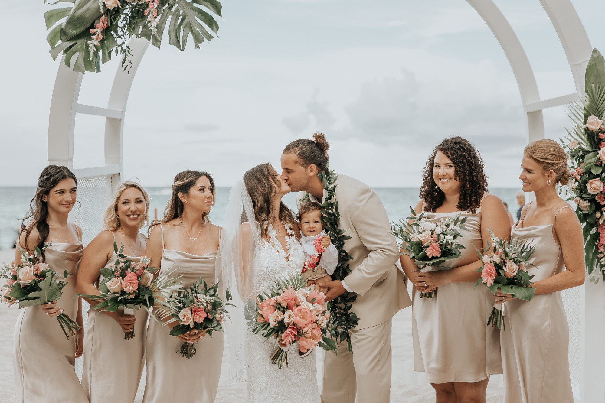 Wedding in Pelican hotel Miami. My name is Kate and I am family and wedding photographer