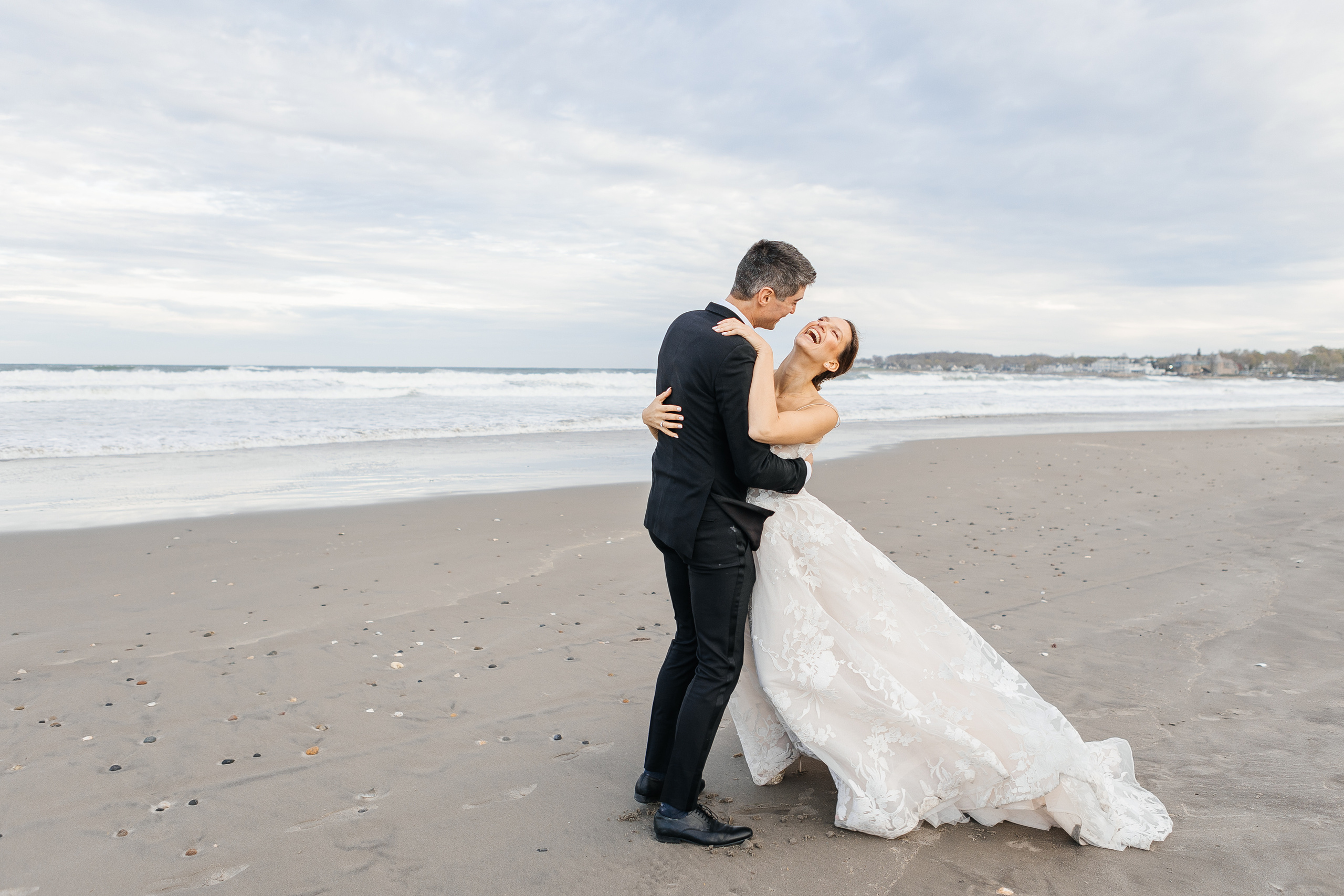 Wedding in Boston. My name is Kate and I am family and wedding photographer