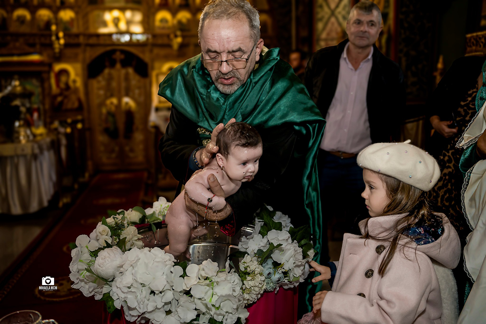 Fotograf botez Constanta, Servicii foto video botez. MCM Happy Studio – Fotograf & Videograf Evenimente | Nuntă & Botez