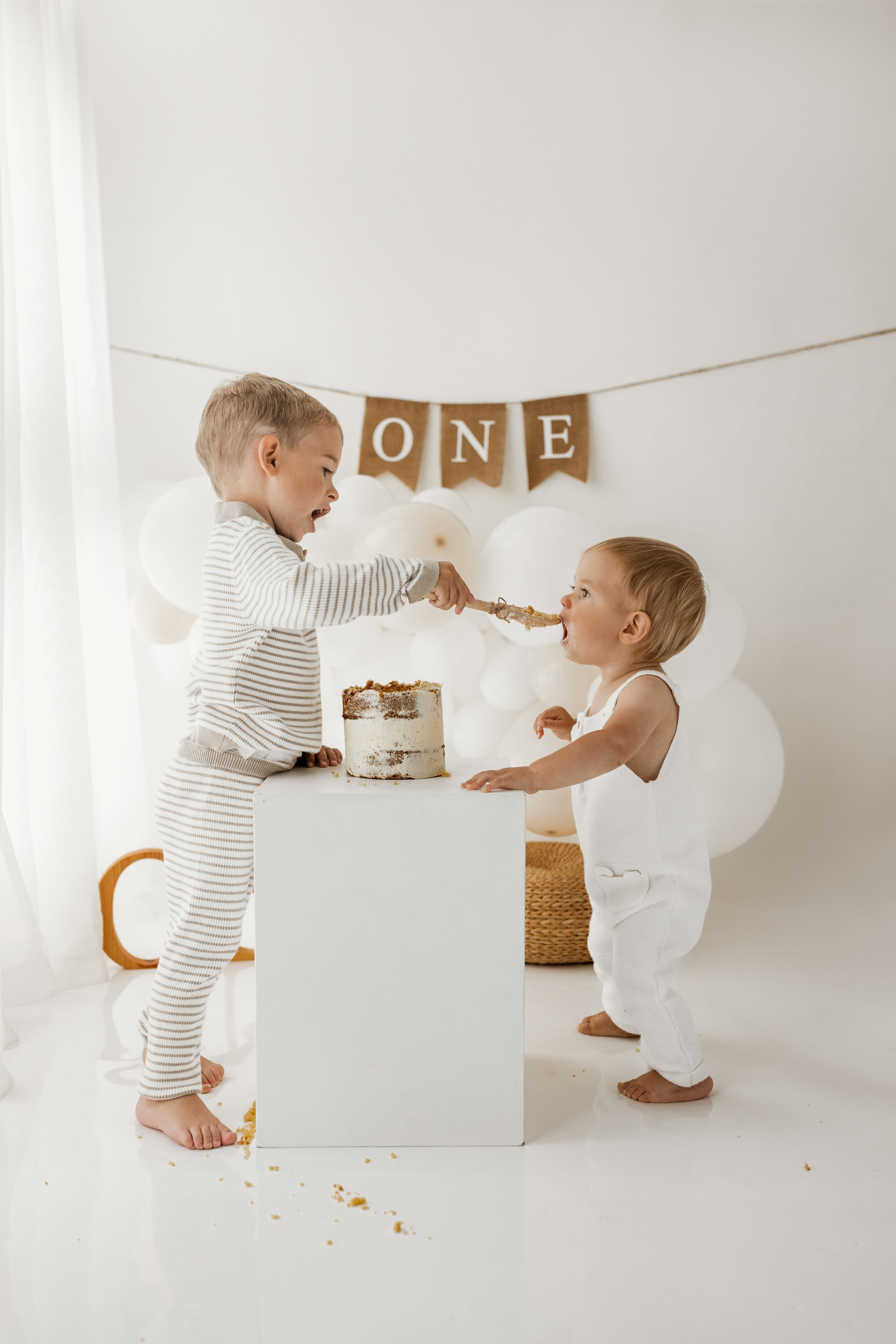 Cake Smash. Anna Levina Photography