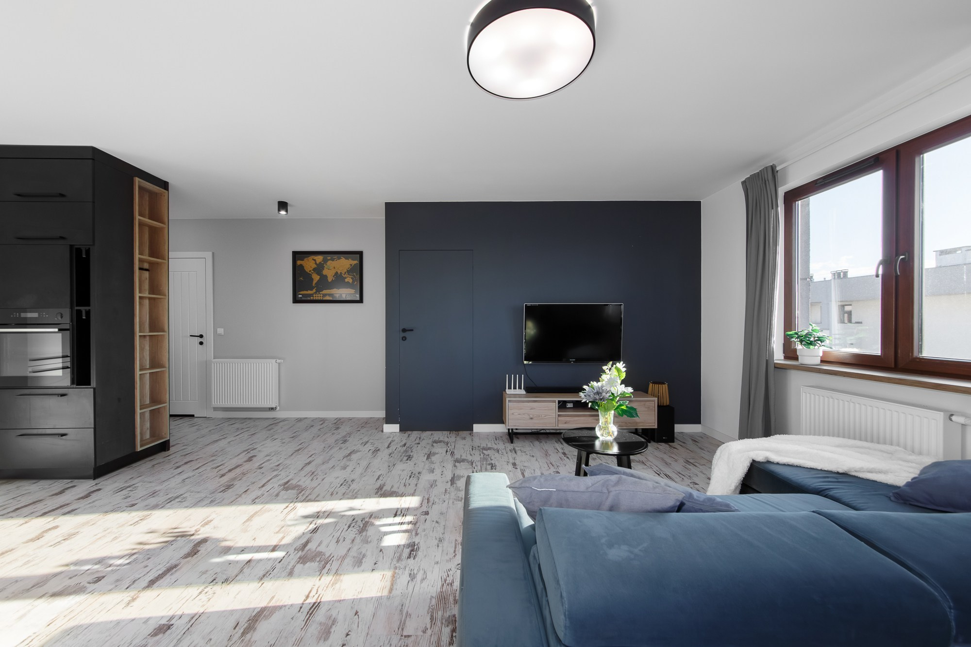 Fotografia nieruchomości, wnętrz, mieszkań, restauracji, biur i apartamentów. Wedding and portrait photographer in Poland Vitali Frozen