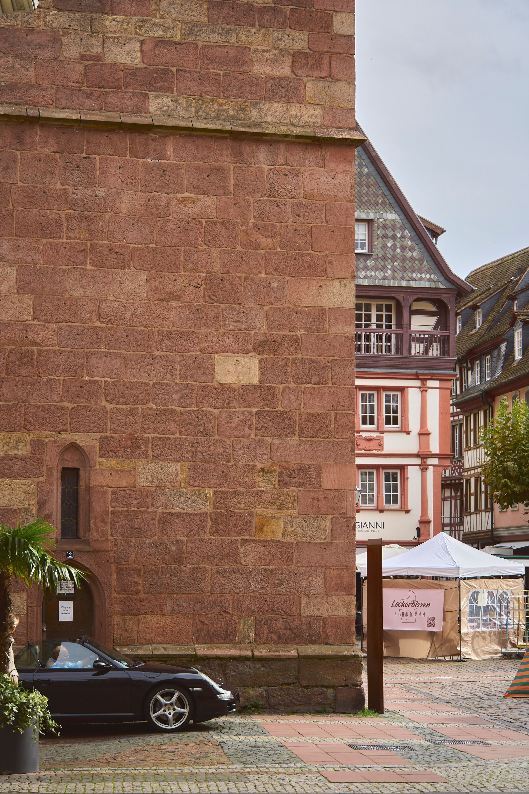 Streetphotgraphy in Germany Neustadt Weinstrasse. Aleksandr Steinbrenner | Streetfotografie