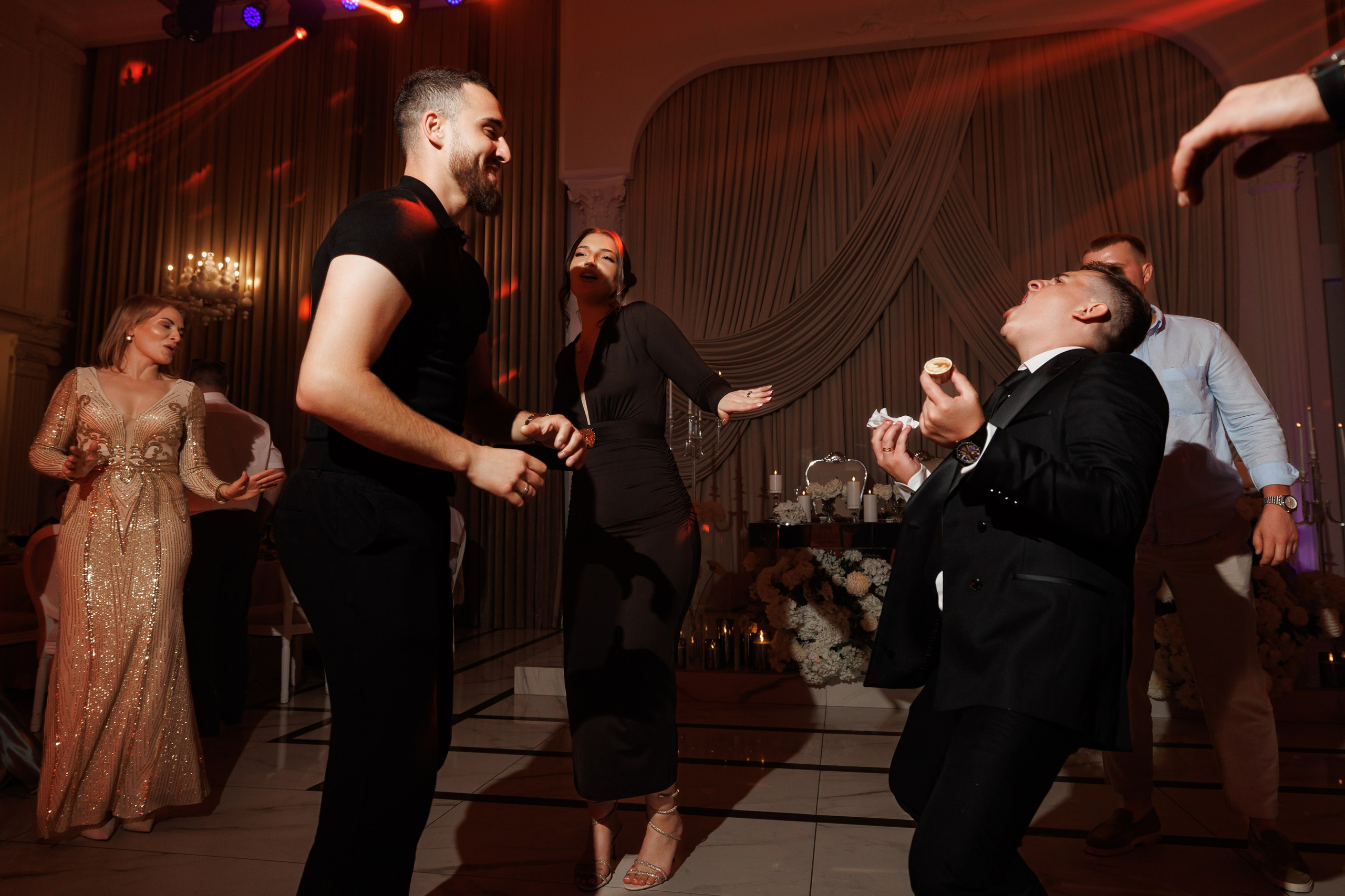 Fotograf nunta chisinau. Dinu Malancea. Dinumalancea.com — fotograf de nunta si familie. Moldova, Romania, UE