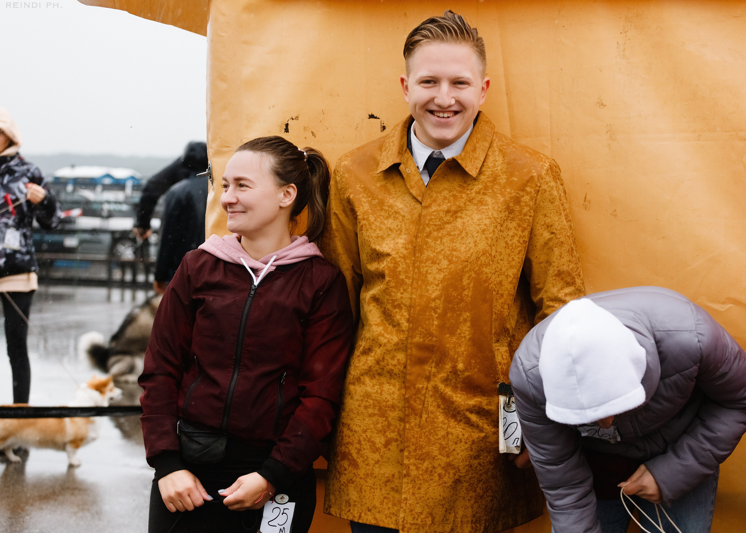 Rainy dog show in Grodno. Kaja | fotograf we Wrocławiu | ludzie i psy