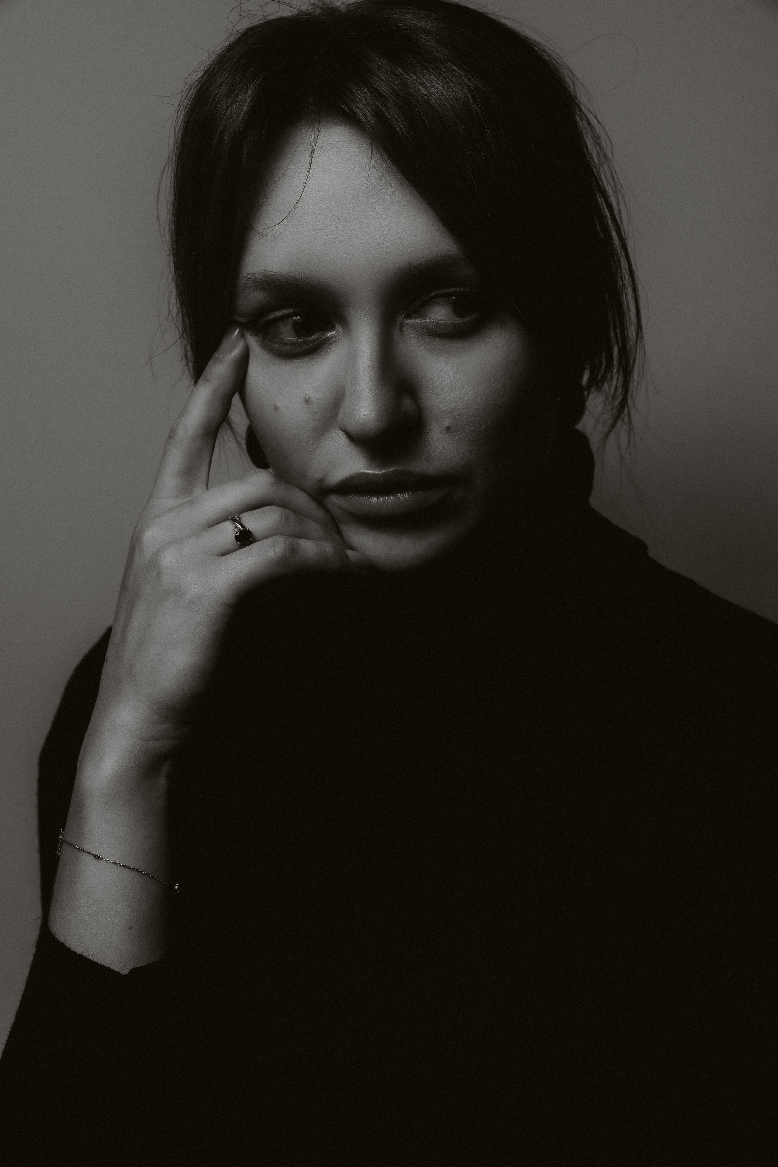 Angela. Главная