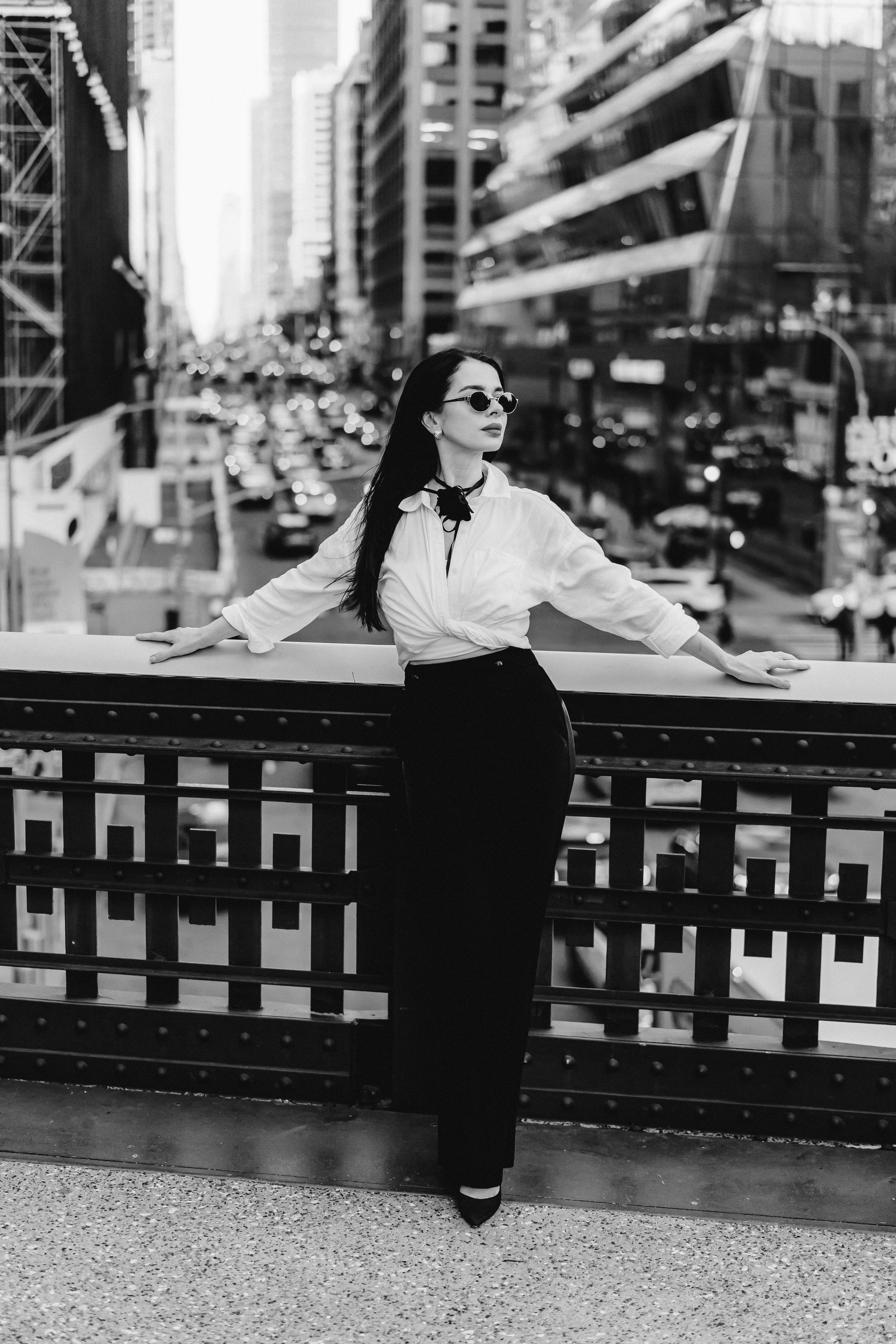 Hudson Yards NYC Photo Session Guide | Modern Portrait Experience. Videographer and photographer in New York // MAKAROV.VIDEO