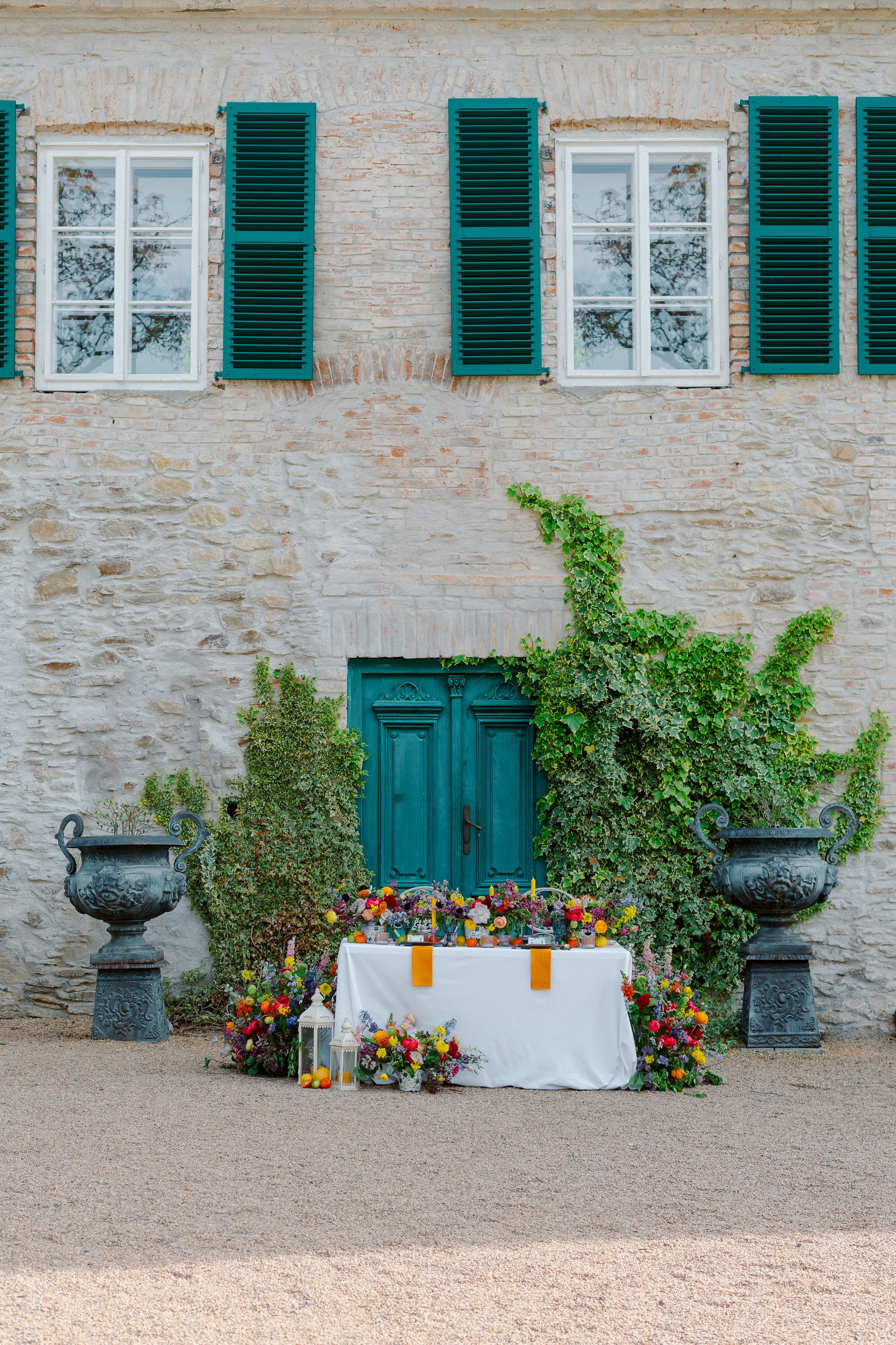 Whispers of Love: Thomas & Violeta's Wedding. Raw Studio: Capturing Elegant weddings accross Europe