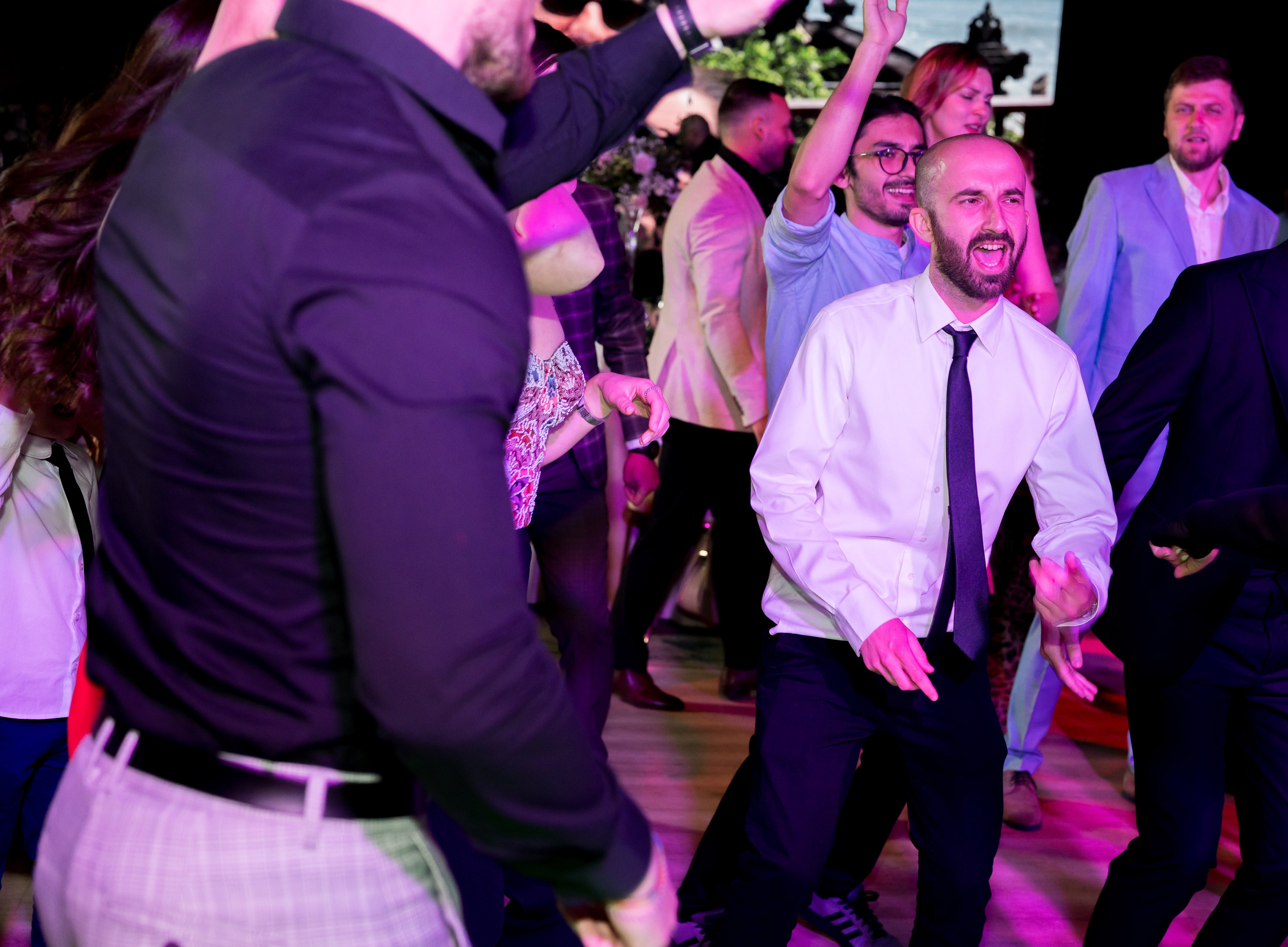 PARTY. Gabriel Florea — Fotograf nuntă București