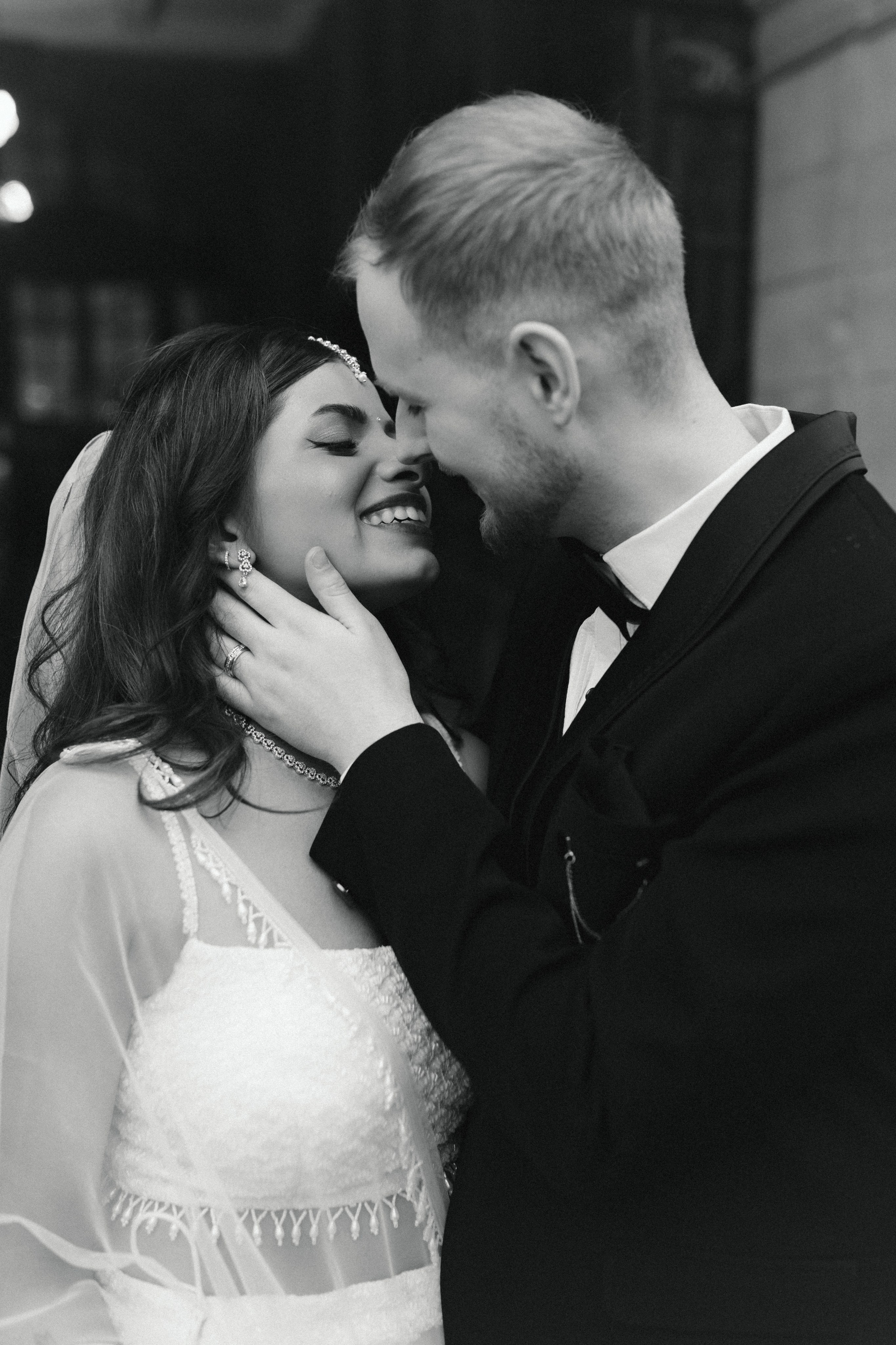 Ayushi and Tomasz. Wedding and Portrait Photographer Evie Moon