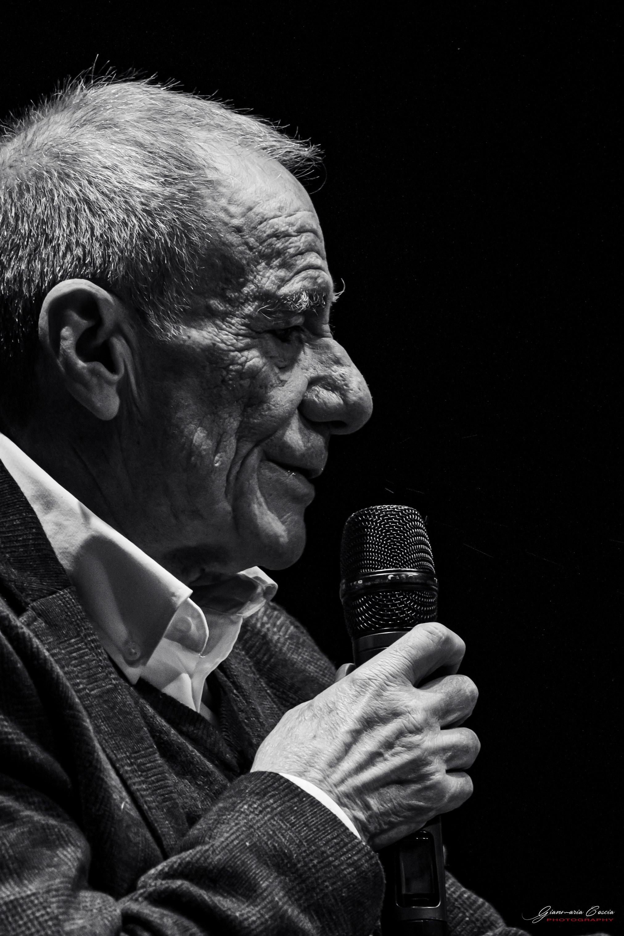 Roberto Vecchioni Teatro Alba. “Gianmaria Coscia fotografo per passione”