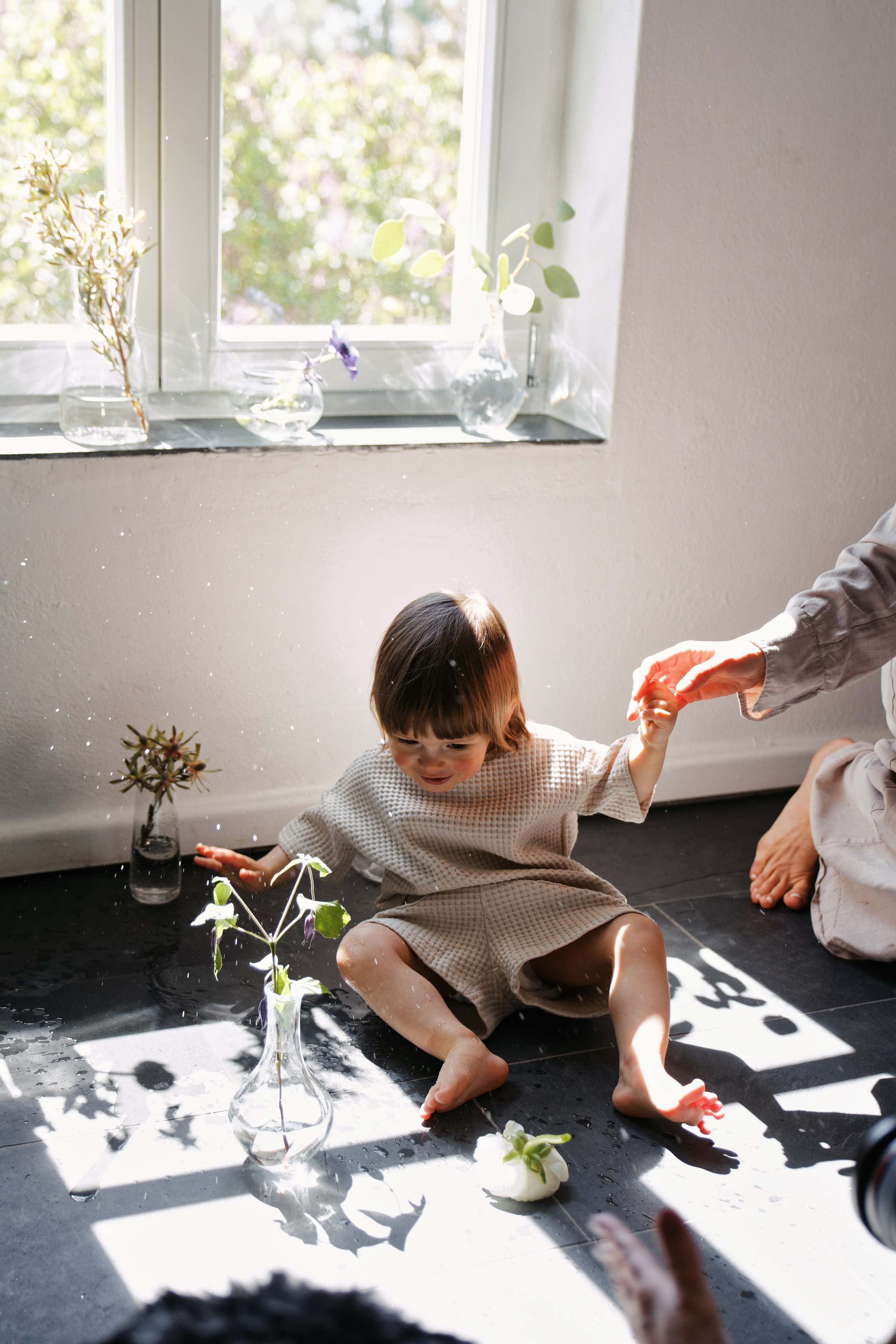 Gemütlicher Morgen Zuhause. Wedding and reportage photographer in Munich, Regensburg, Bavaria & all across Germany — LORAN Media