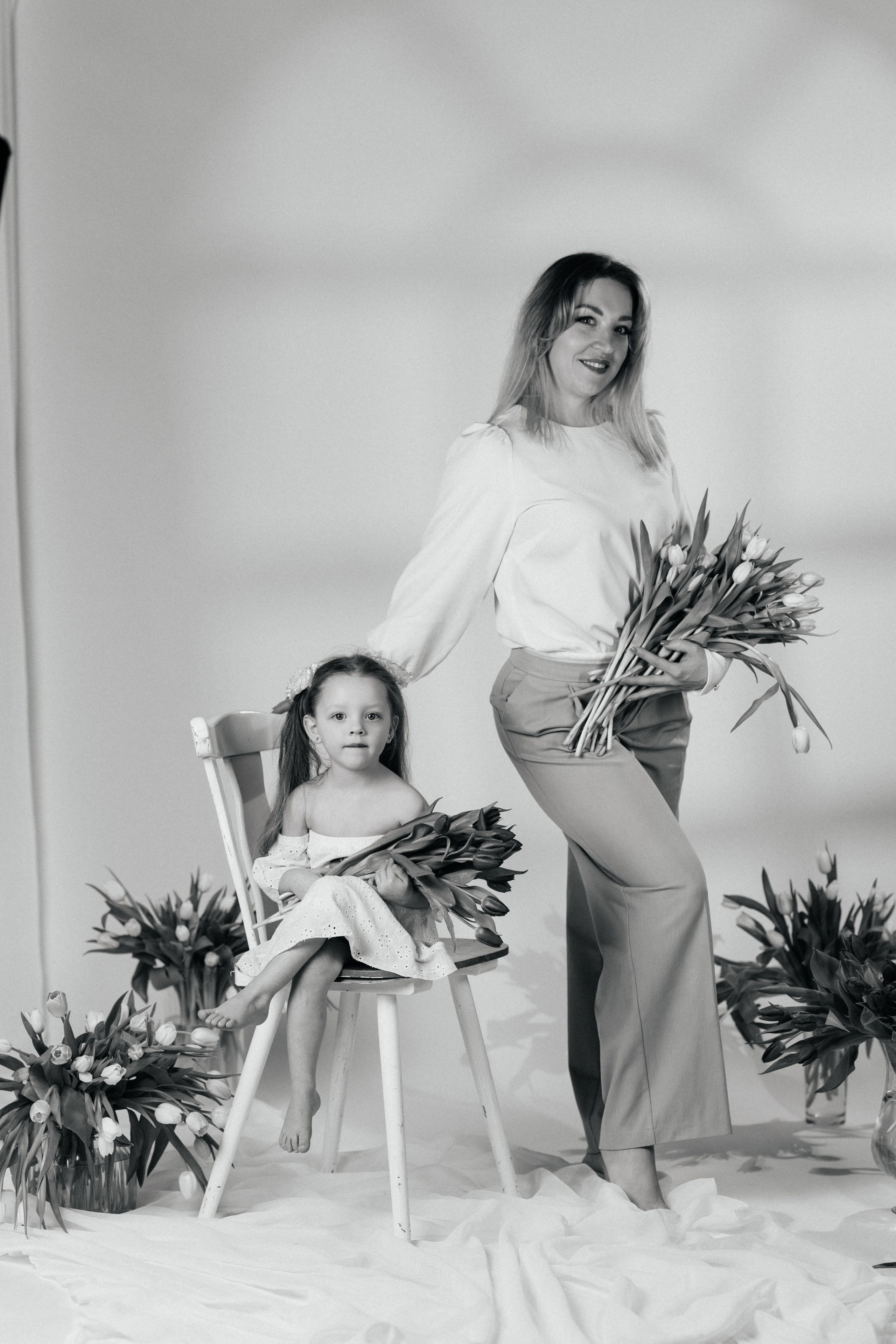 Sofia und Alina. Hochzeits- und Reportagefotograf in München, Bayern, Deutschland. LORAN MEDIA