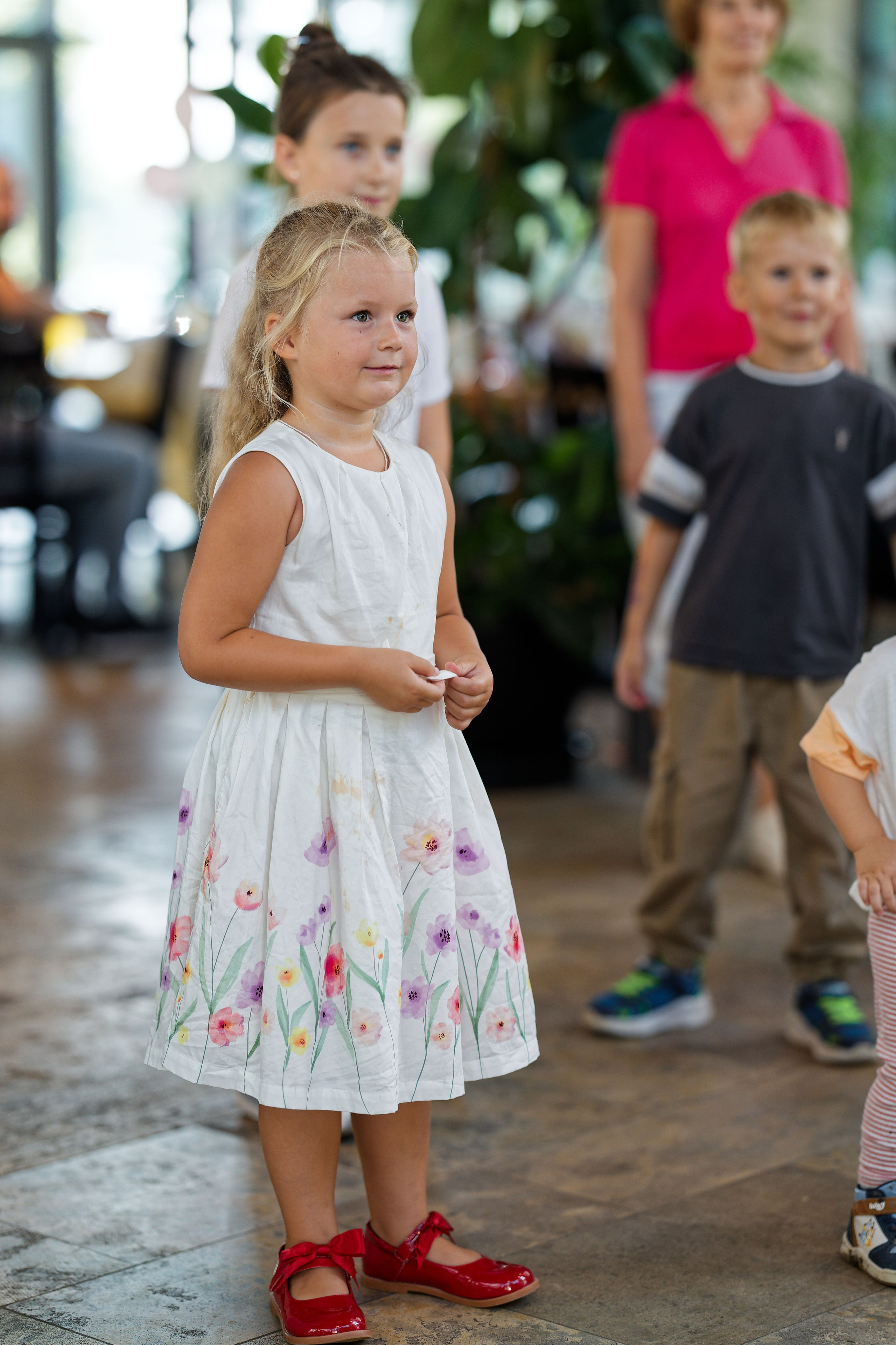 Olivias Geburtstag. Wedding and reportage photographer in Munich, Regensburg, Bavaria & all across Germany — LORAN Media