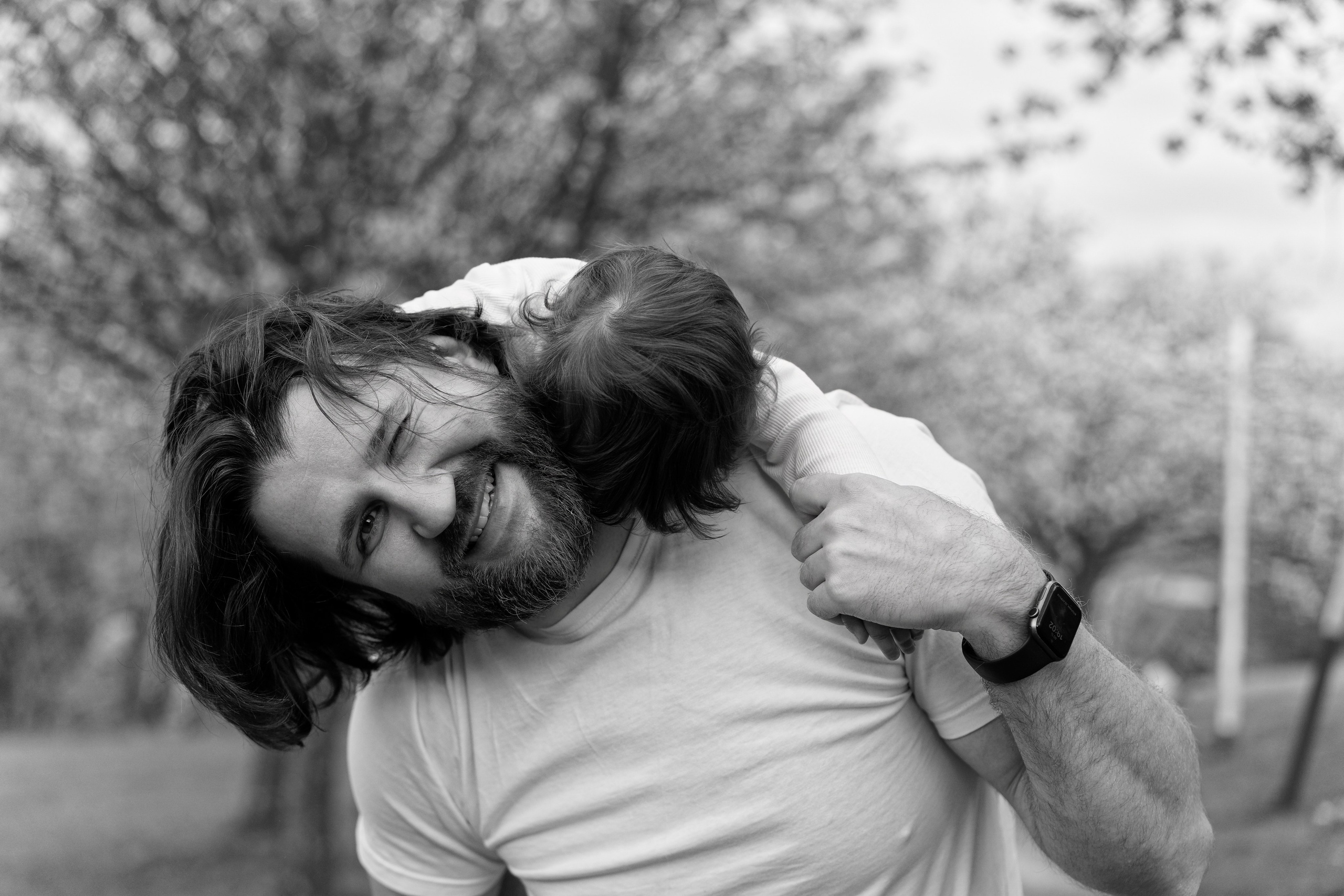 Kirschblüten-Familienshooting. Весільний та репортажний фотограф у Мюнхені, Баваріі та по всій Німеччині – LORAN Media
