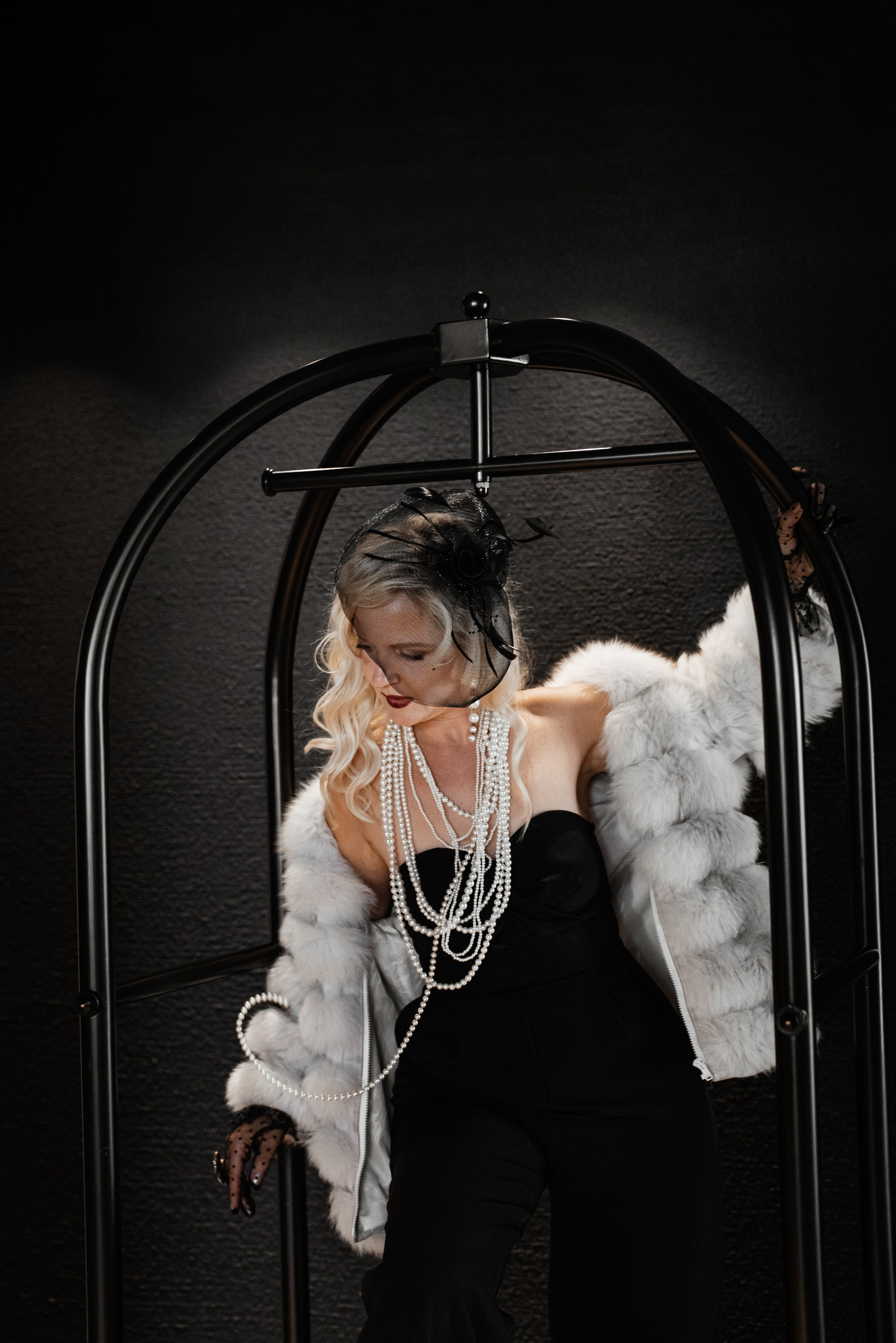 Gatsby Fotoshooting. Wedding and reportage photographer in Munich, Regensburg, Bavaria & all across Germany — LORAN Media
